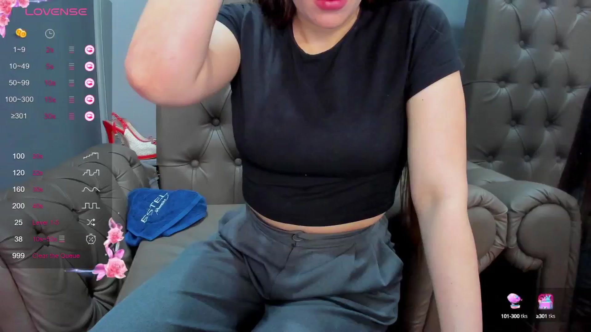 Gallery image thumbnail from ornellamuti's myfreecams stream on, 04/29/2025, 10:54 image 5 of 20
