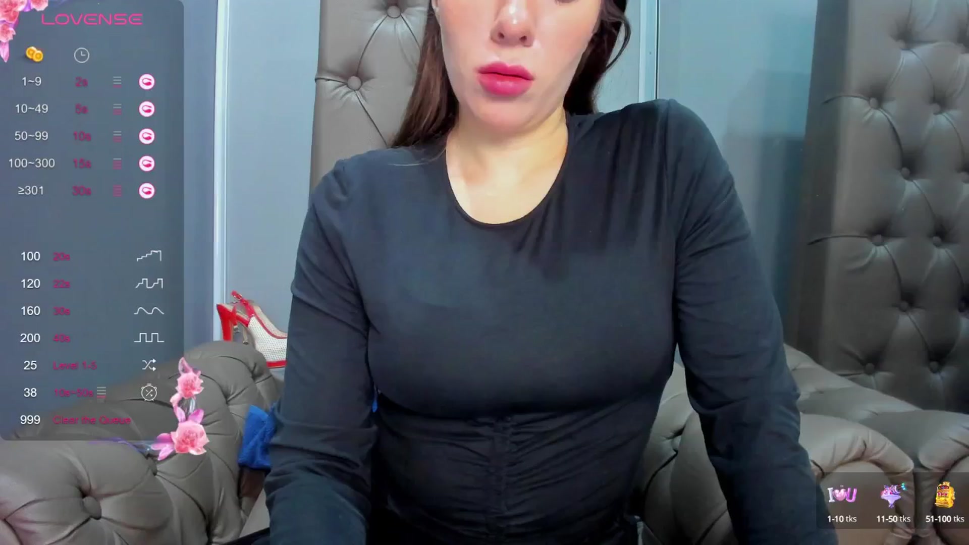 Gallery image thumbnail from ornellamuti's myfreecams stream on, 05/05/2025, 07:54 image 13 of 20