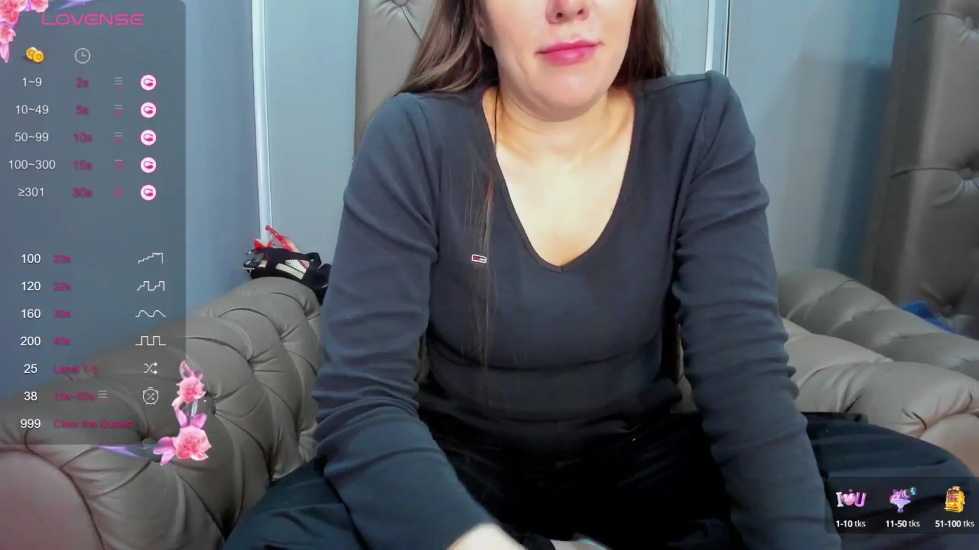 Gallery image thumbnail from ornellamuti's myfreecams stream on, 05/08/2025, 09:25 image 7 of 20