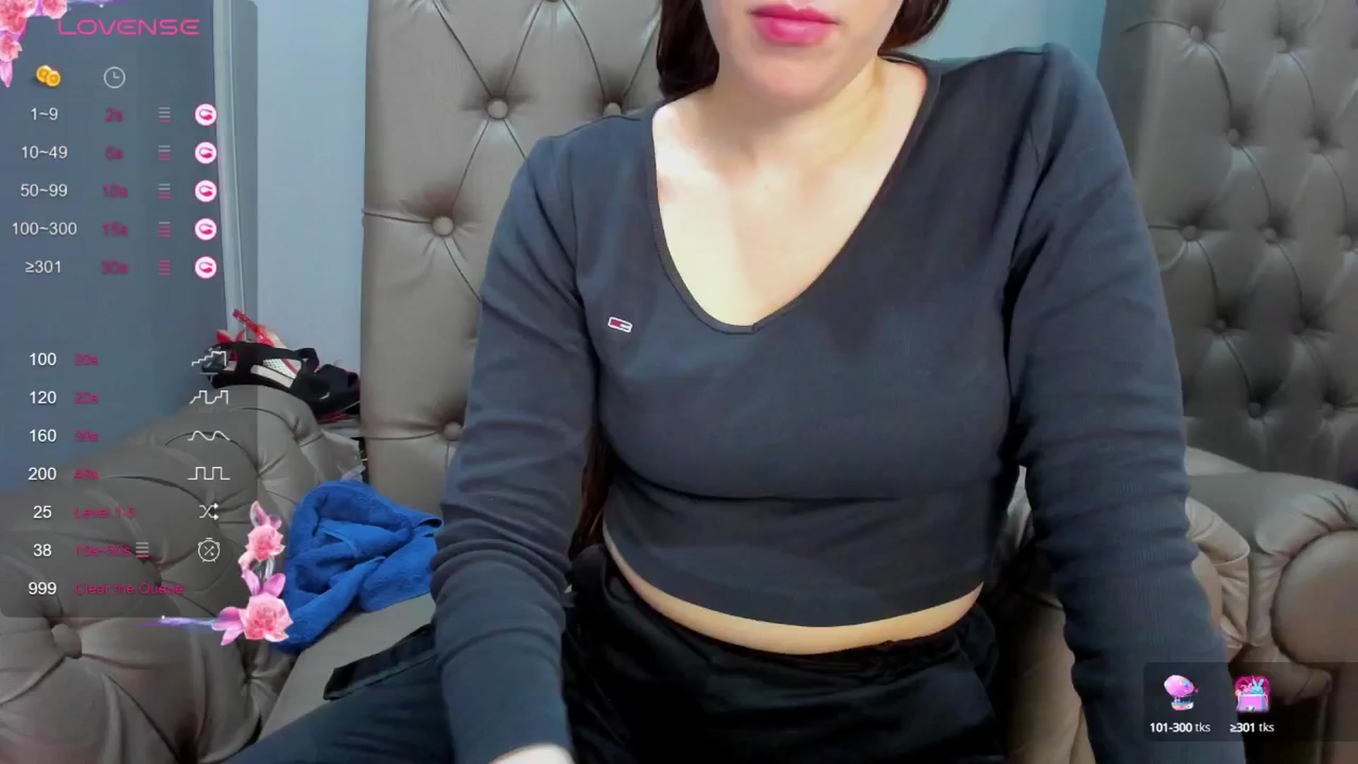 Gallery image thumbnail from ornellamuti's myfreecams stream on, 05/08/2025, 11:02 image 10 of 20