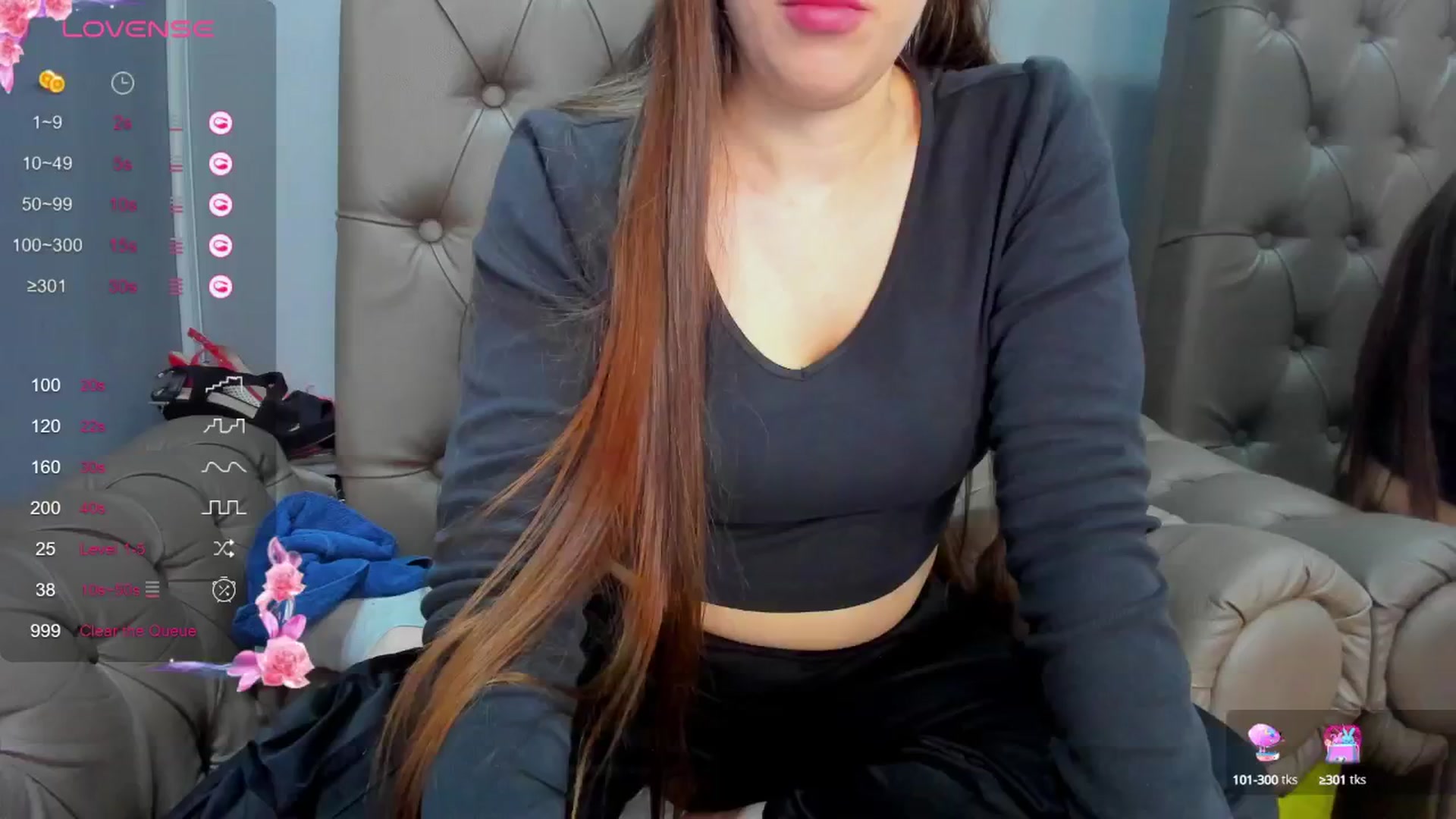 Gallery image thumbnail from ornellamuti's myfreecams stream on, 05/08/2025, 11:02 image 4 of 20