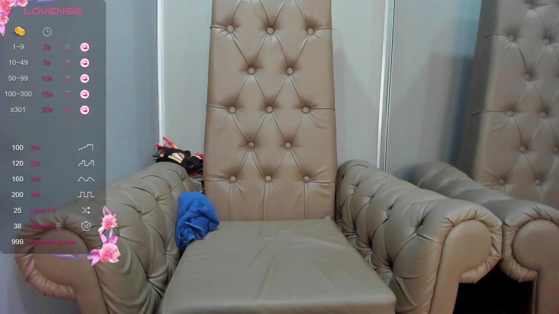 Gallery image thumbnail from ornellamuti's myfreecams stream on, 05/13/2025, 08:38 image 7 of 20
