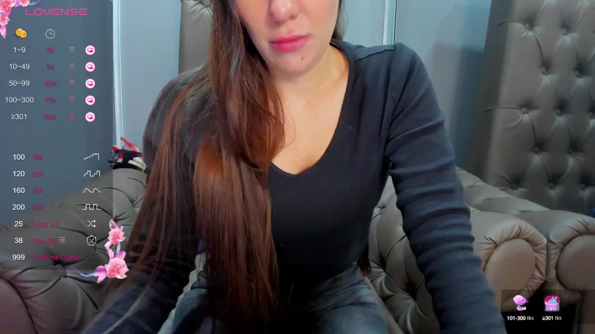 Gallery image thumbnail from ornellamuti's myfreecams stream on, 05/18/2025, 13:37 image 4 of 20