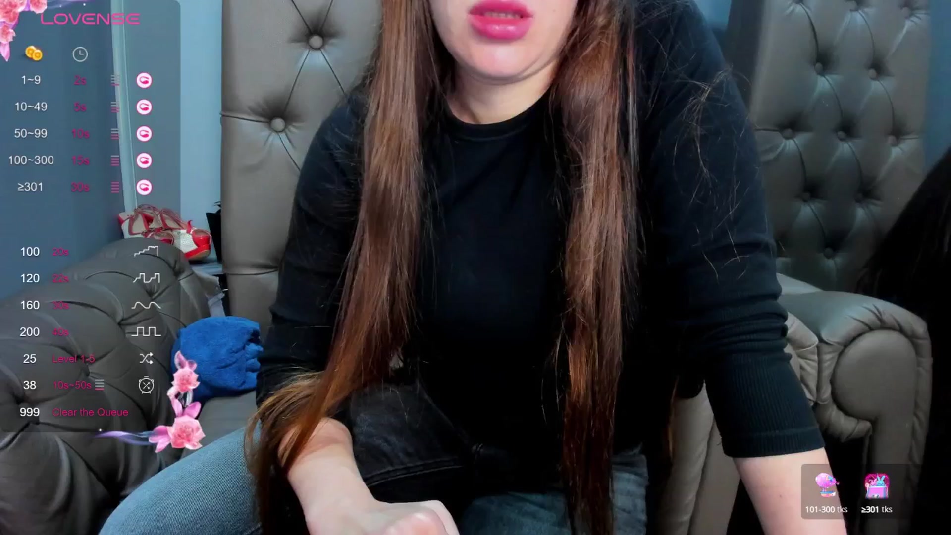 Gallery image thumbnail from ornellamuti's myfreecams stream on, 08/03/2025, 08:34 image 19 of 20