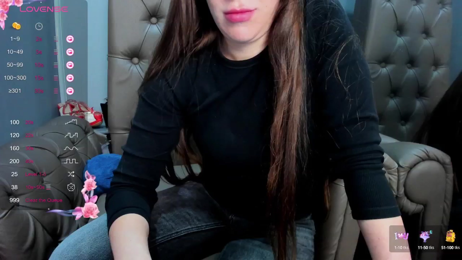 Gallery image thumbnail from ornellamuti's myfreecams stream on, 08/03/2025, 08:34 image 13 of 20