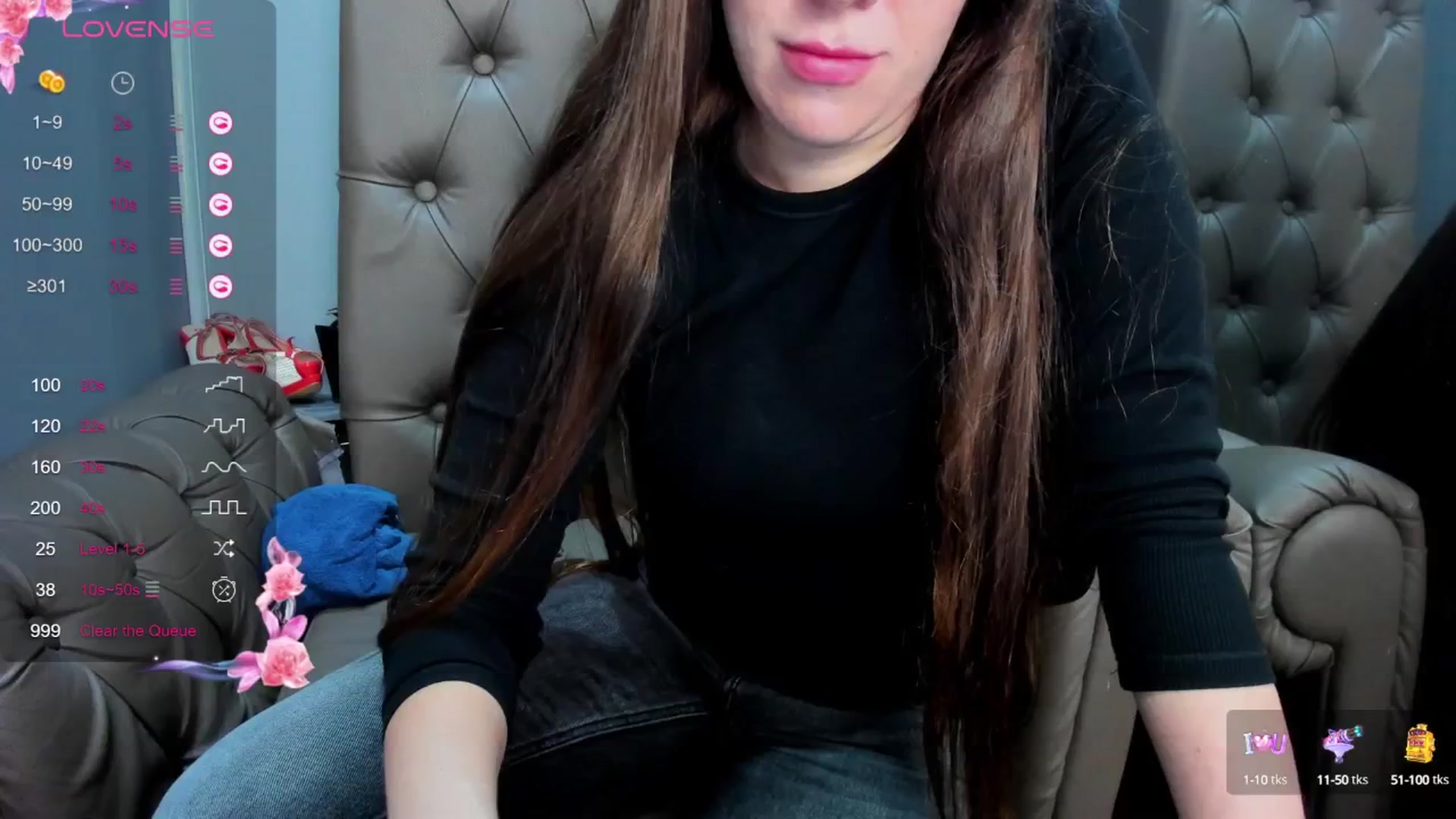 Gallery image thumbnail from ornellamuti's myfreecams stream on, 08/03/2025, 08:34 image 16 of 20