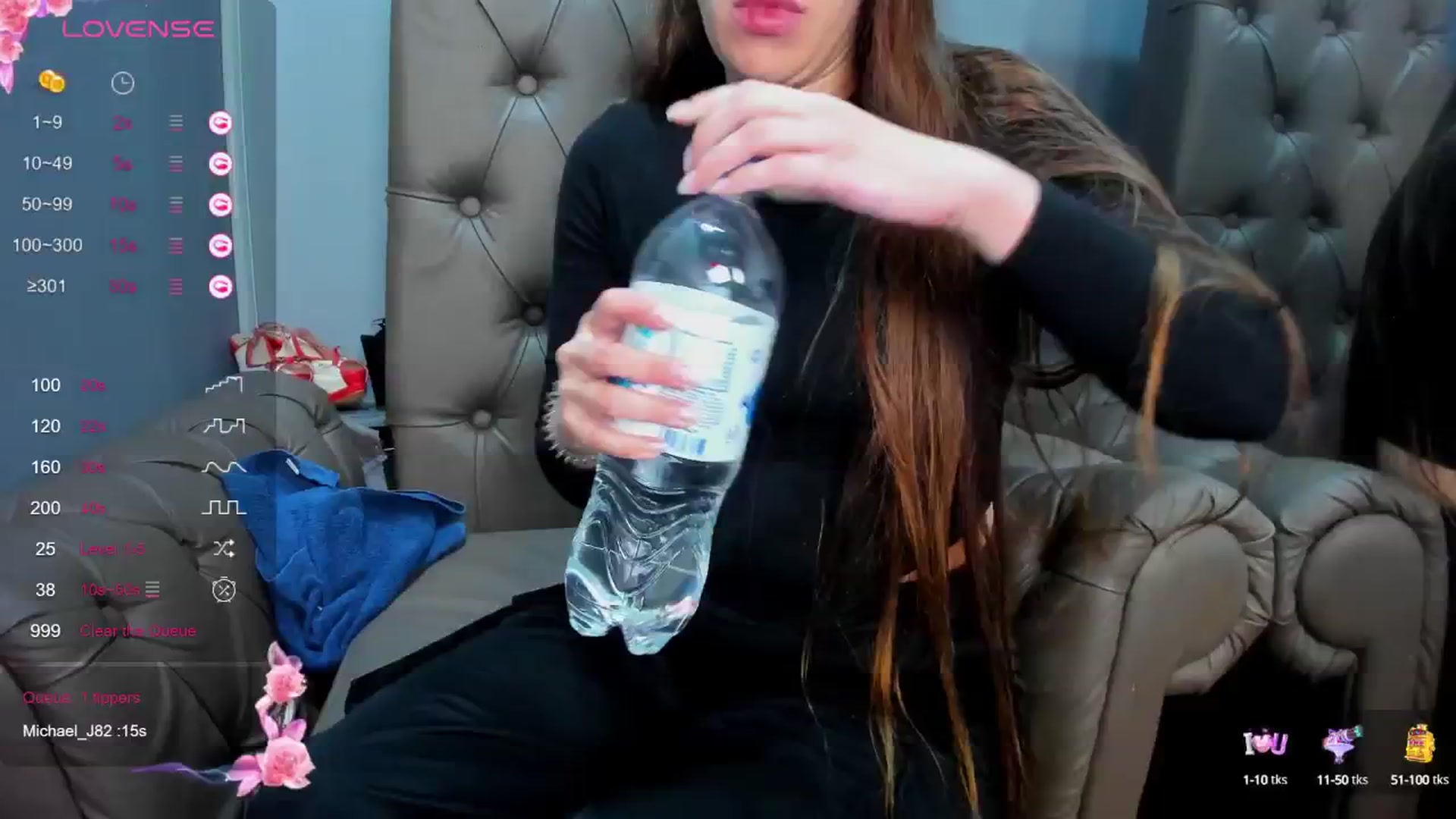 Gallery image thumbnail from ornellamuti's myfreecams stream on, 08/10/2025, 12:35 image 17 of 20