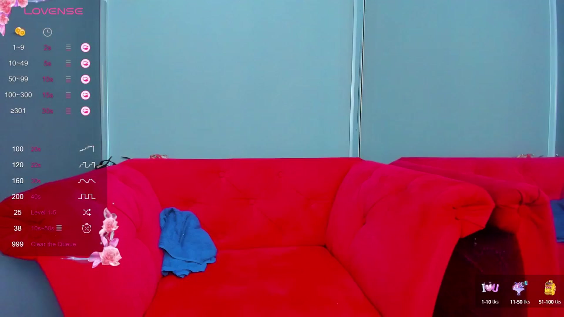 Gallery image thumbnail from ornellamuti's myfreecams stream on, 09/06/2025, 10:10 image 13 of 20