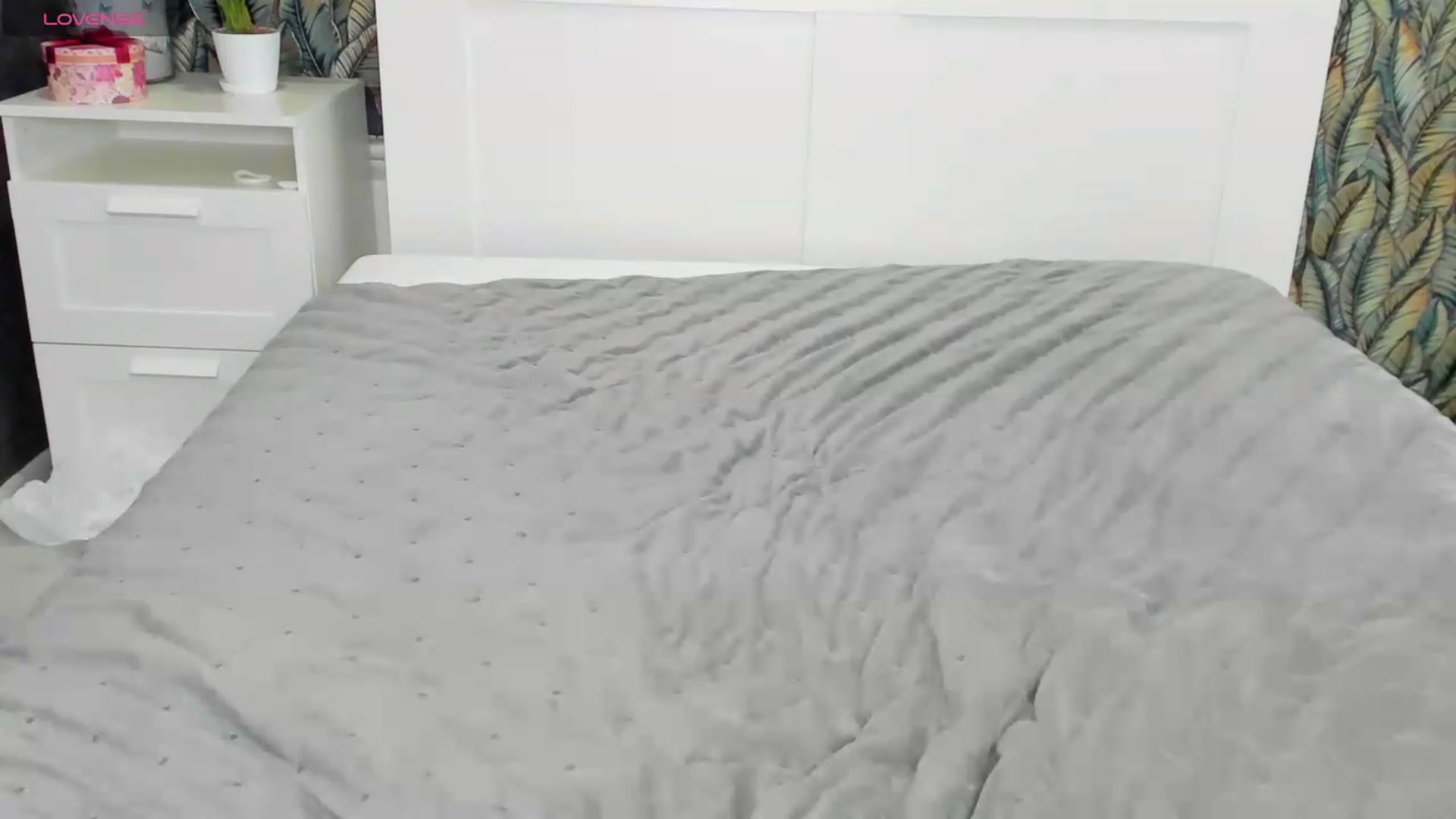 Gallery image thumbnail from ornellamuti's myfreecams stream on, 06/28/2026, 08:13 image 2 of 20