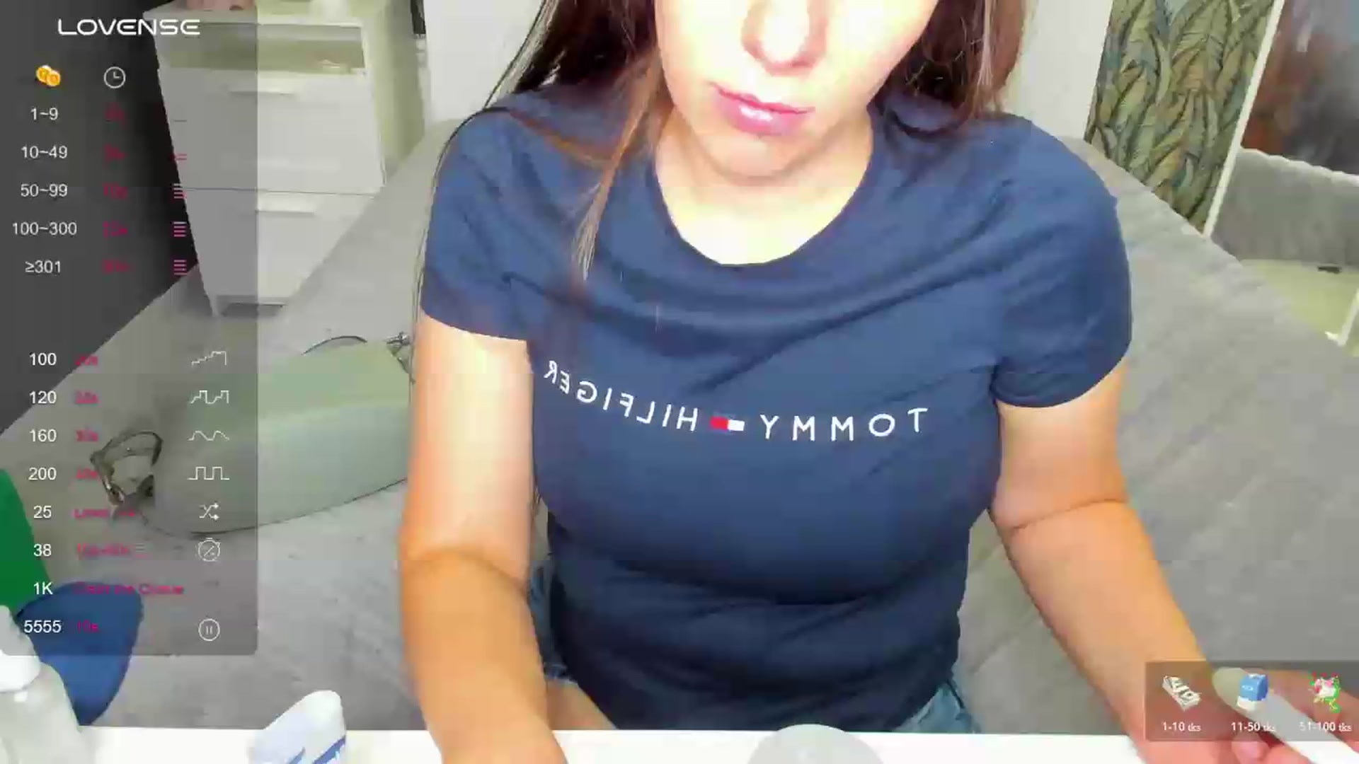 Gallery image thumbnail from ornellamuti's myfreecams stream on, 07/07/2026, 09:27 image 10 of 20