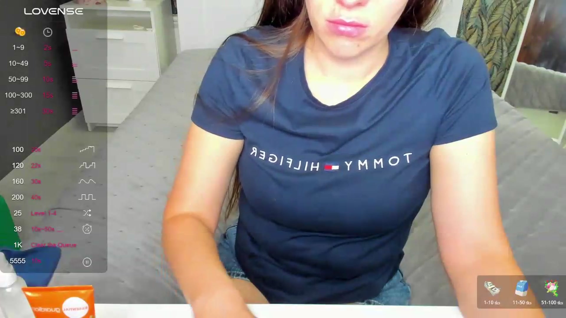 Gallery image thumbnail from ornellamuti's myfreecams stream on, 07/07/2026, 09:27 image 5 of 20