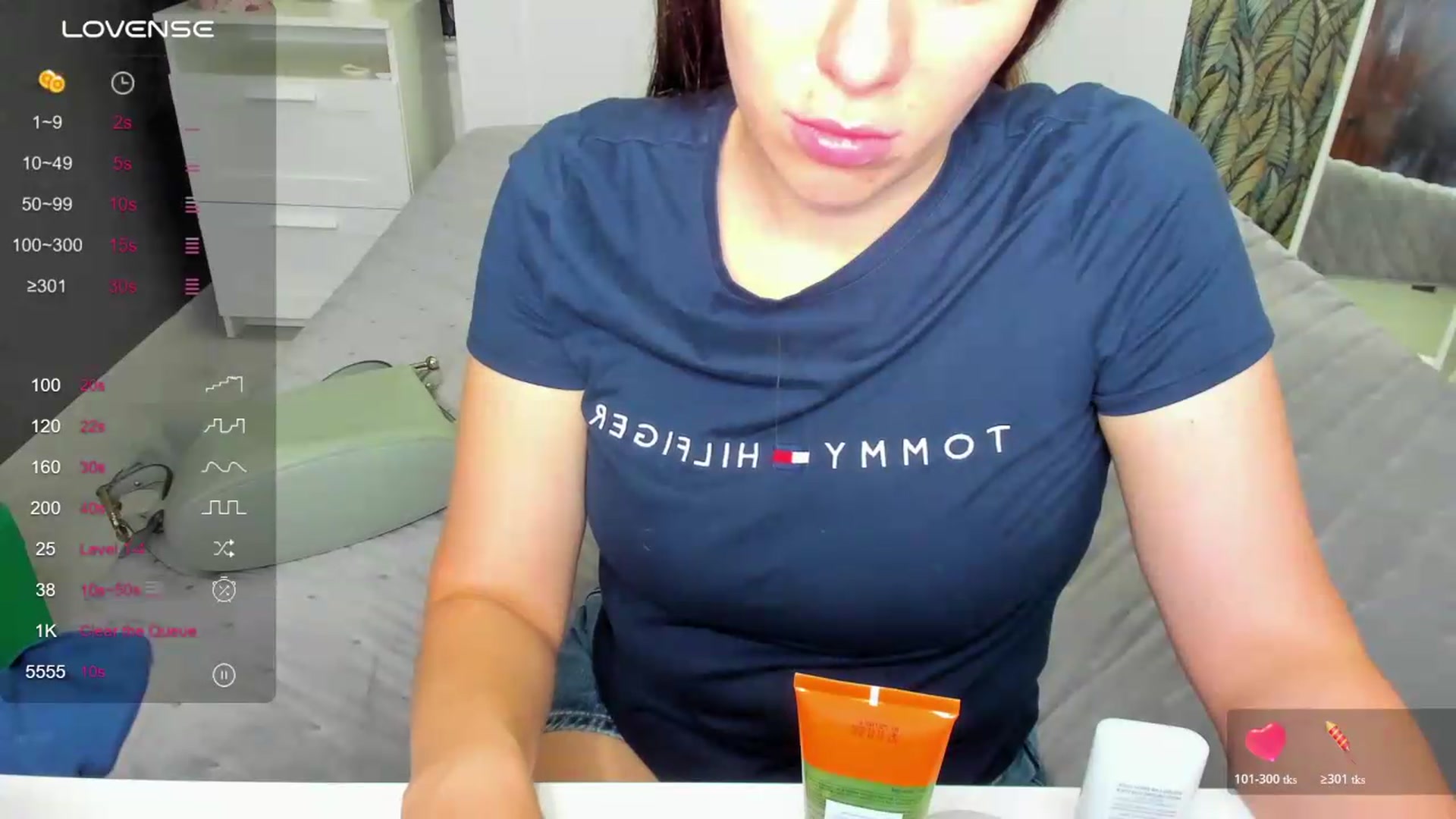 Gallery image thumbnail from ornellamuti's myfreecams stream on, 07/07/2026, 09:27 image 12 of 20