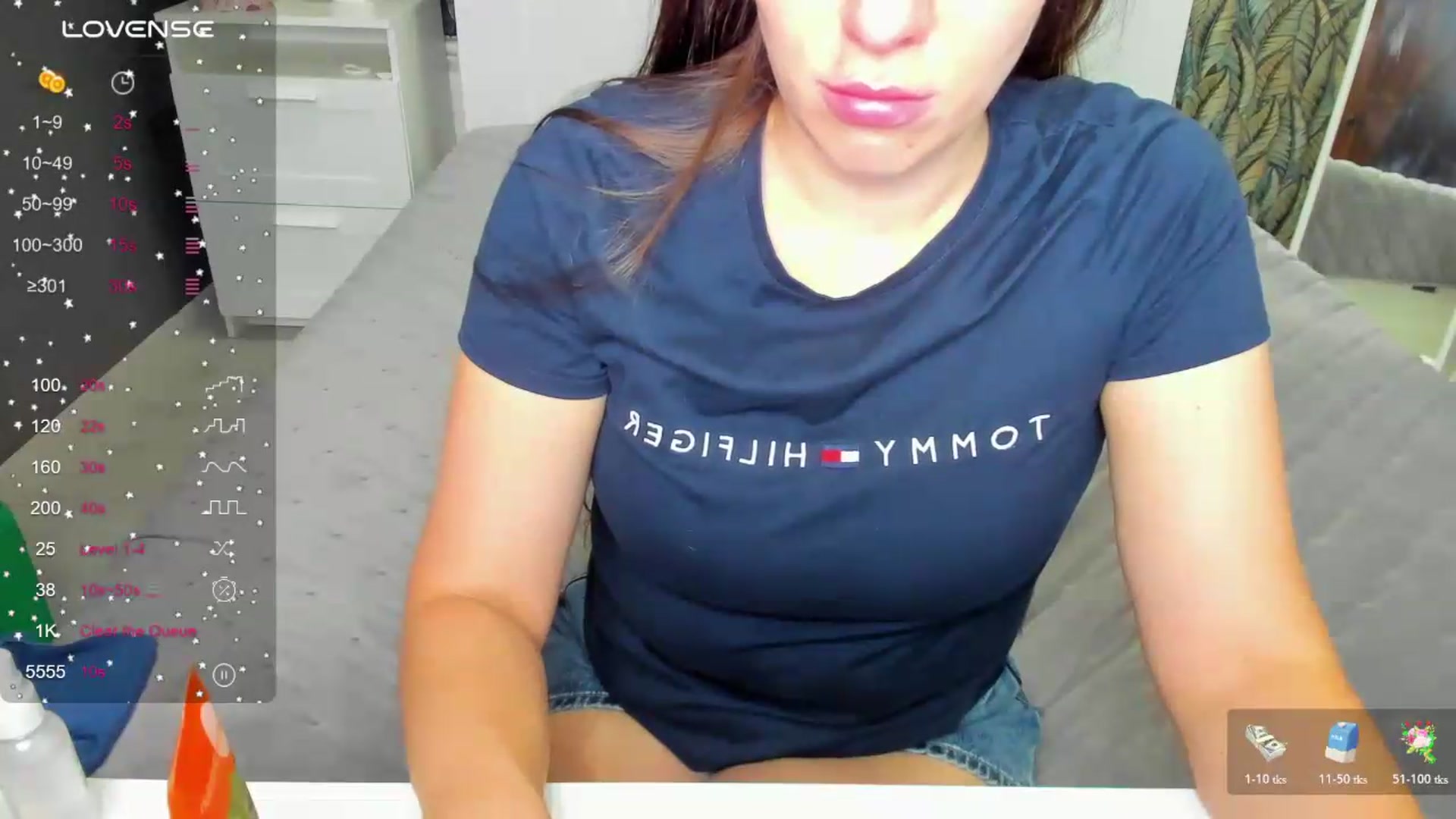 Gallery image thumbnail from ornellamuti's myfreecams stream on, 07/07/2026, 09:27 image 4 of 20