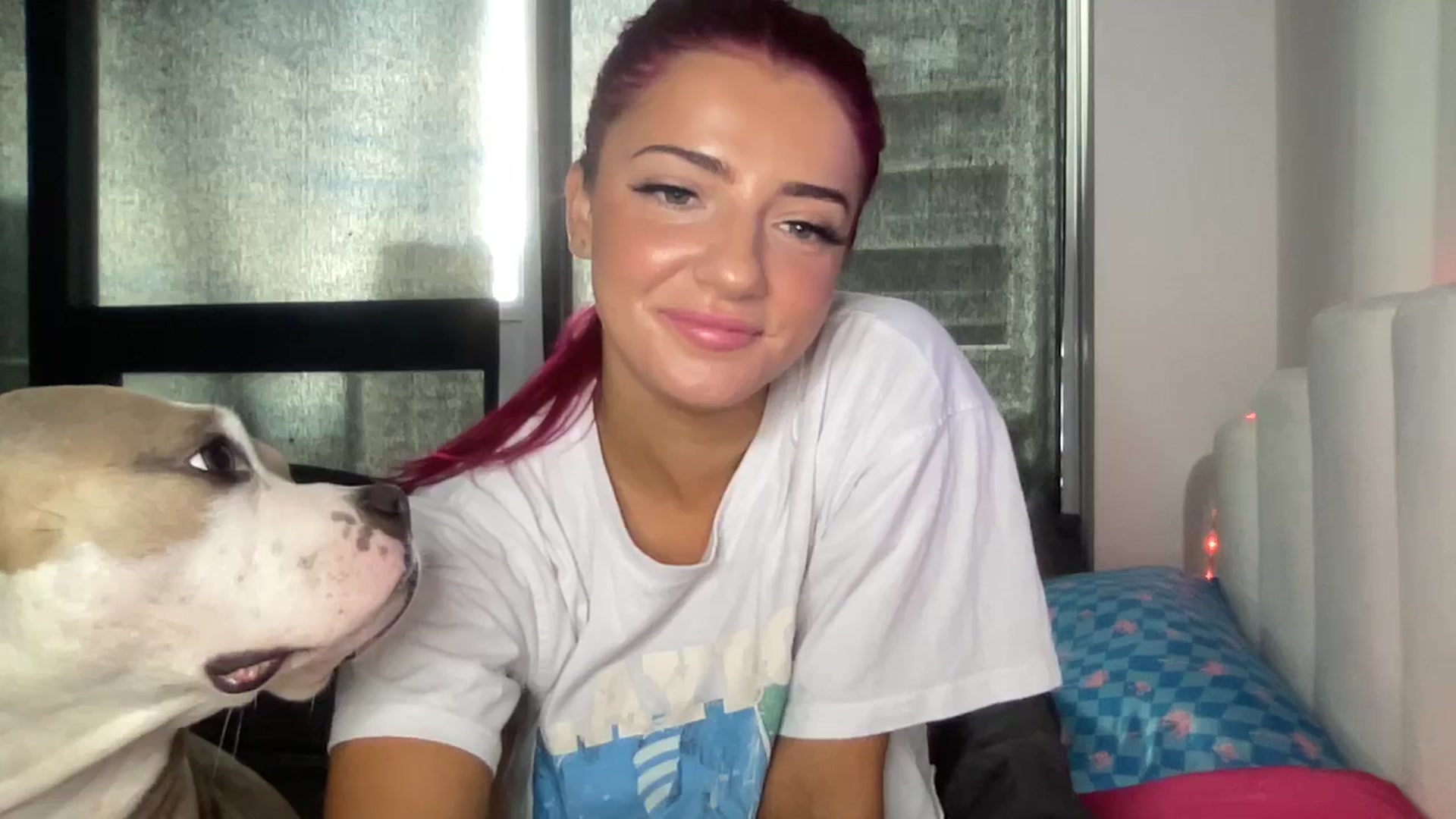 Gallery image thumbnail from oxKRYSTALxo's myfreecams stream on, 09/24/2023, 15:21 image 9 of 20