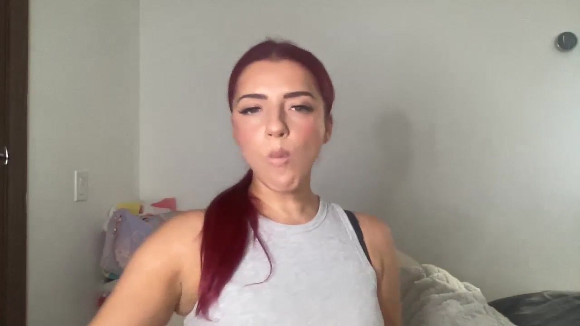 Gallery image thumbnail from oxKRYSTALxo's myfreecams stream on, 09/28/2023, 19:14 image 5 of 20