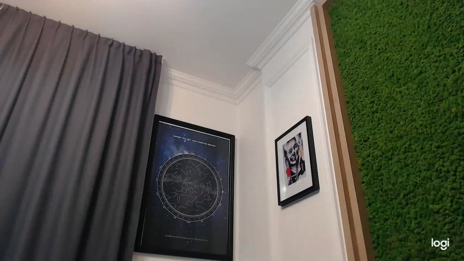 Gallery image thumbnail from oxxxy's myfreecams stream on, 11/21/2022, 08:33 image 1 of 20