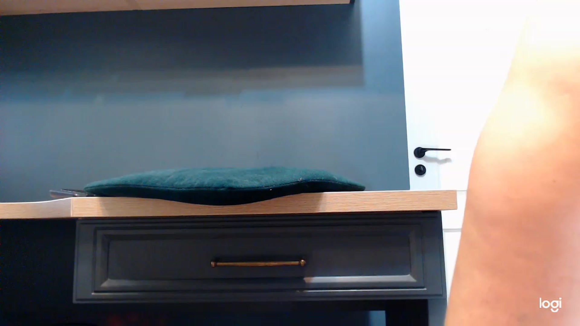 Gallery image thumbnail from oxxxy's myfreecams stream on, 11/26/2022, 08:23 image 13 of 20