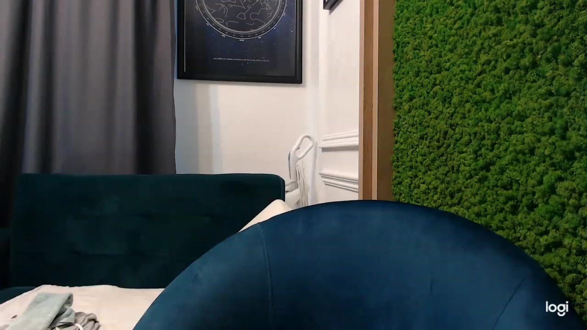 Gallery image thumbnail from oxxxy's myfreecams stream on, 02/13/2023, 06:37 image 17 of 20