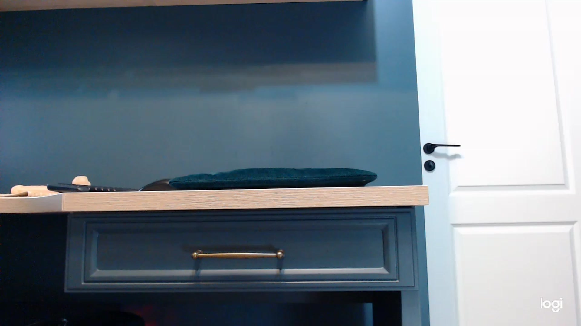 Gallery image thumbnail from oxxxy's myfreecams stream on, 03/22/2023, 08:01 image 6 of 20
