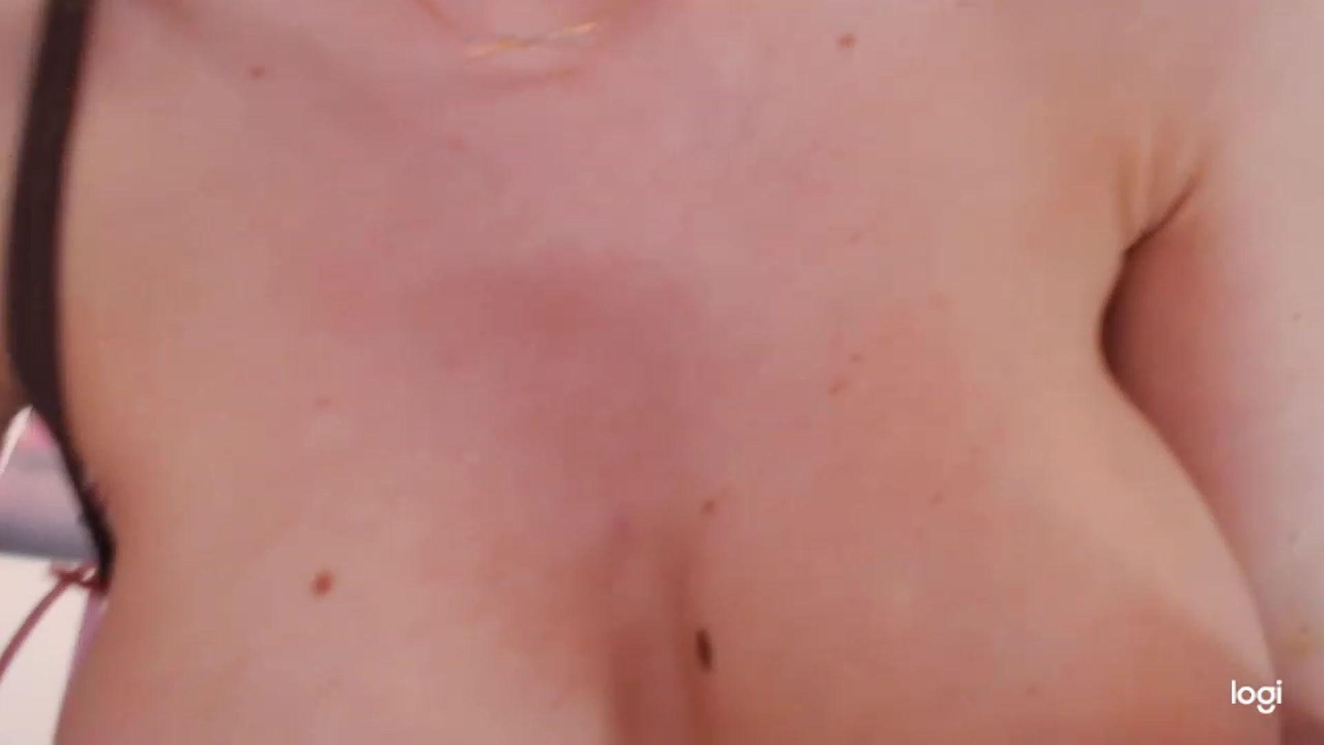 Gallery image thumbnail from oxxxy's myfreecams stream on, 04/28/2023, 06:40 image 18 of 20