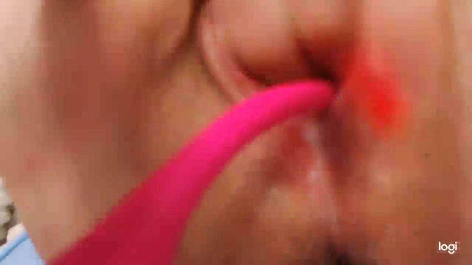 Gallery image thumbnail from oxxxy's myfreecams stream on, 09/20/2023, 07:37 image 11 of 20