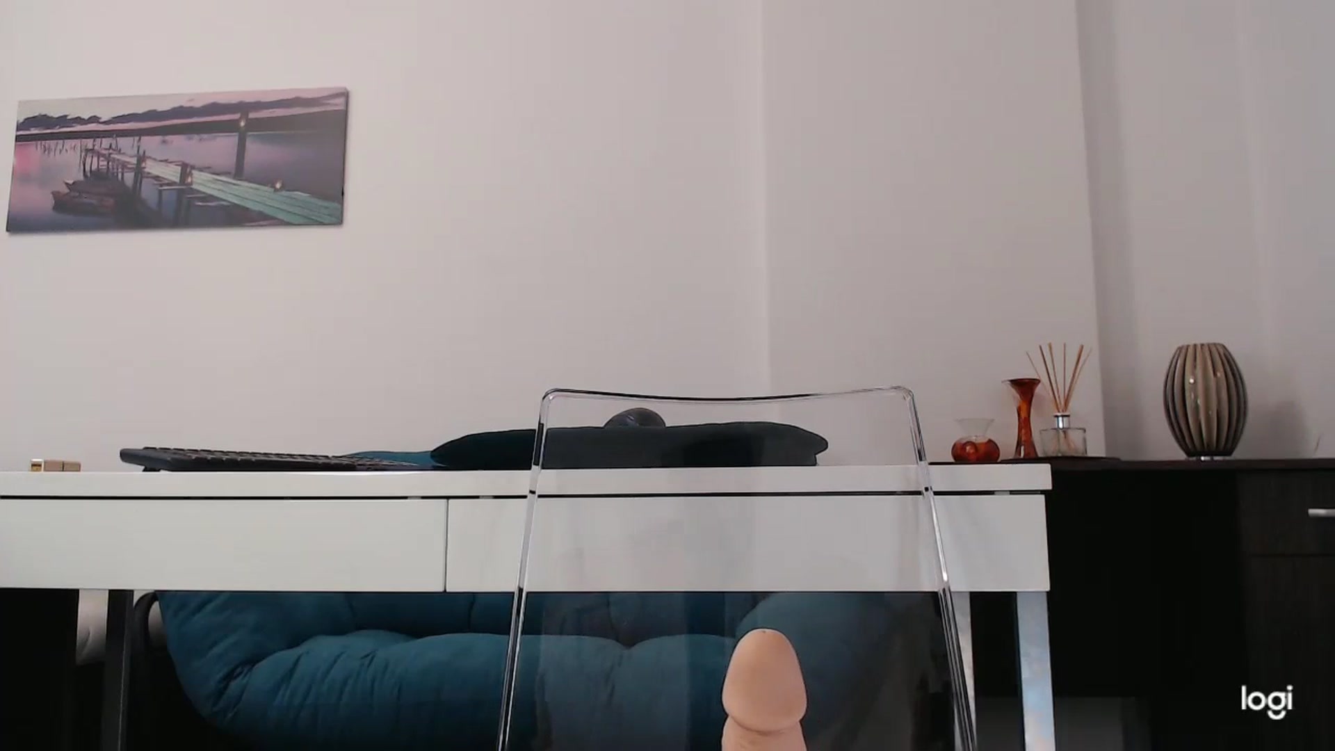 Gallery image thumbnail from oxxxy's myfreecams stream on, 10/18/2023, 07:10 image 16 of 20