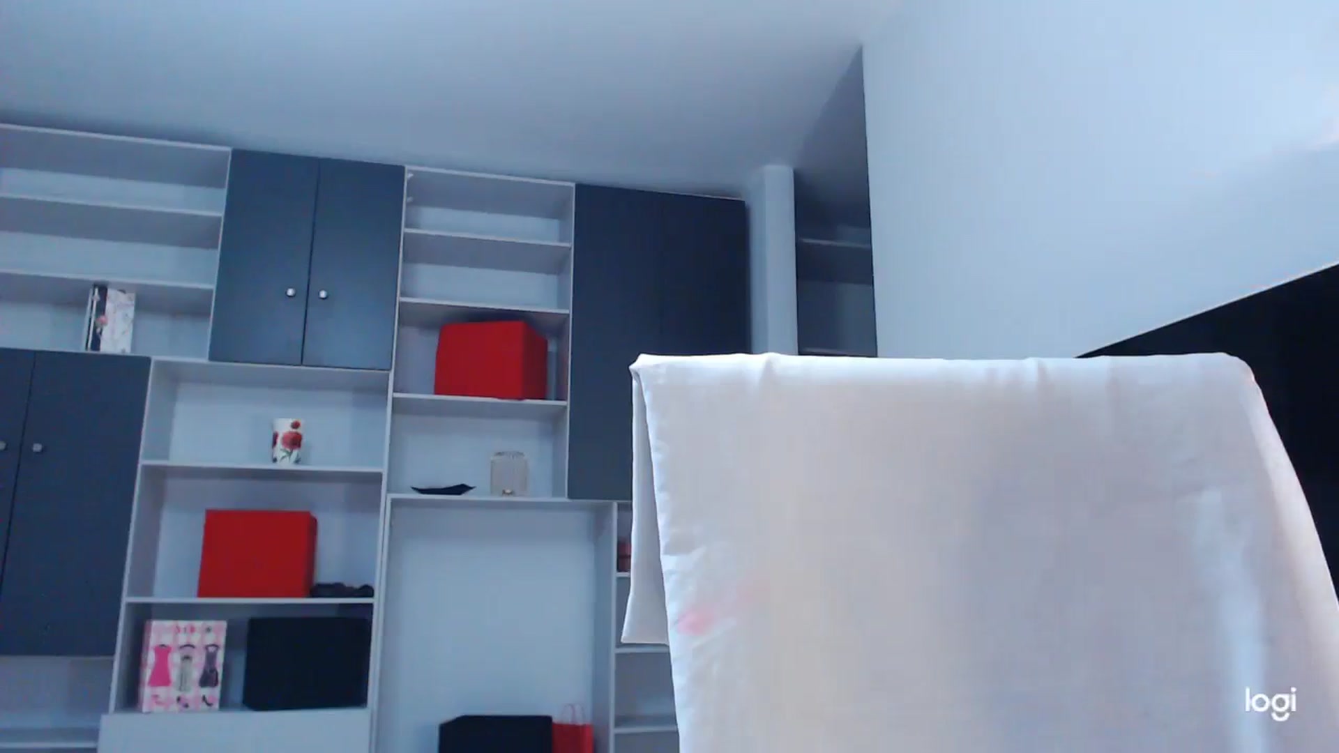 Gallery image thumbnail from oxxxy's myfreecams stream on, 06/05/2024, 05:00 image 12 of 20