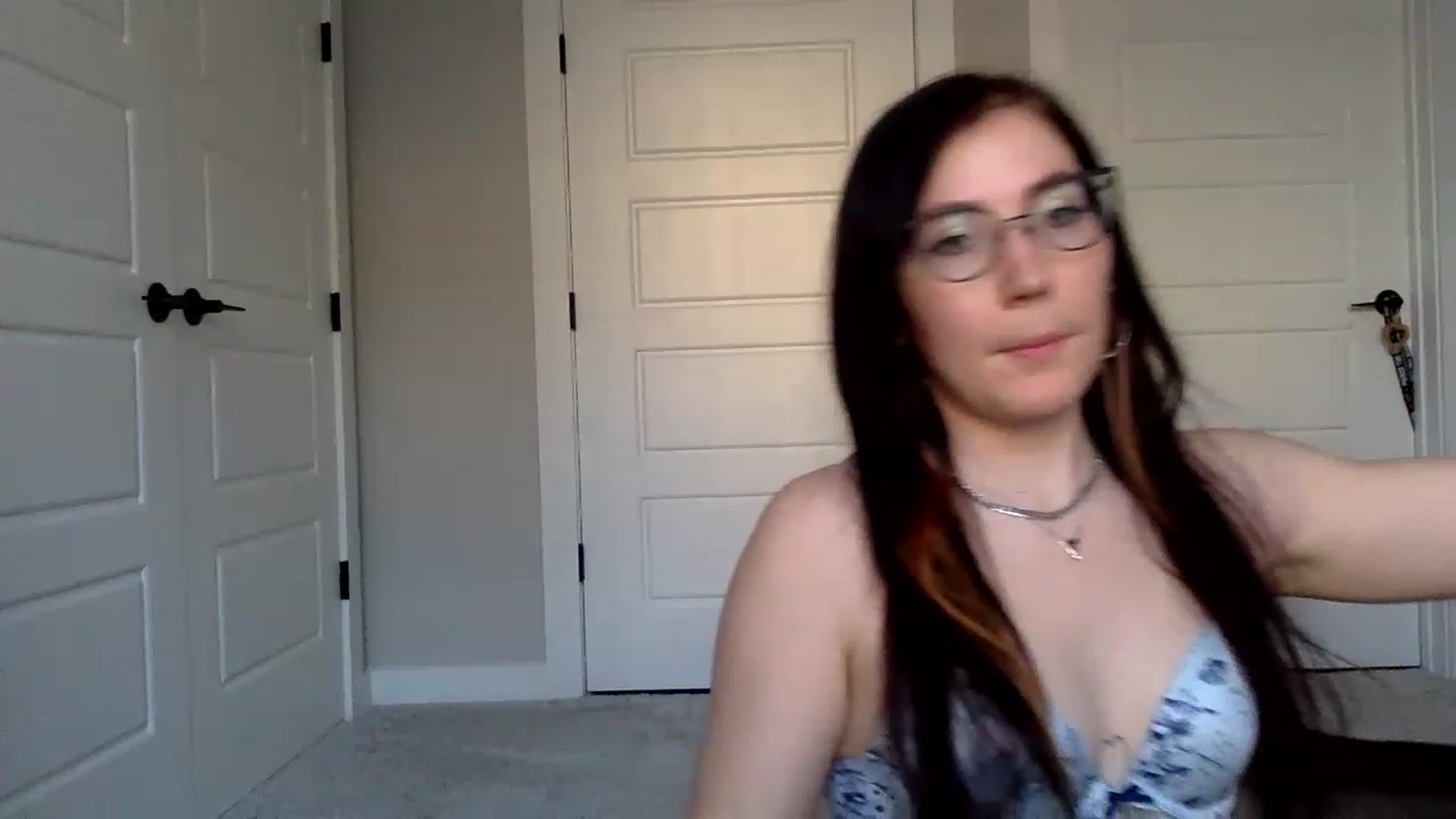 Gallery image thumbnail from p_alaska's myfreecams stream on, 02/28/2023, 13:19 image 9 of 20