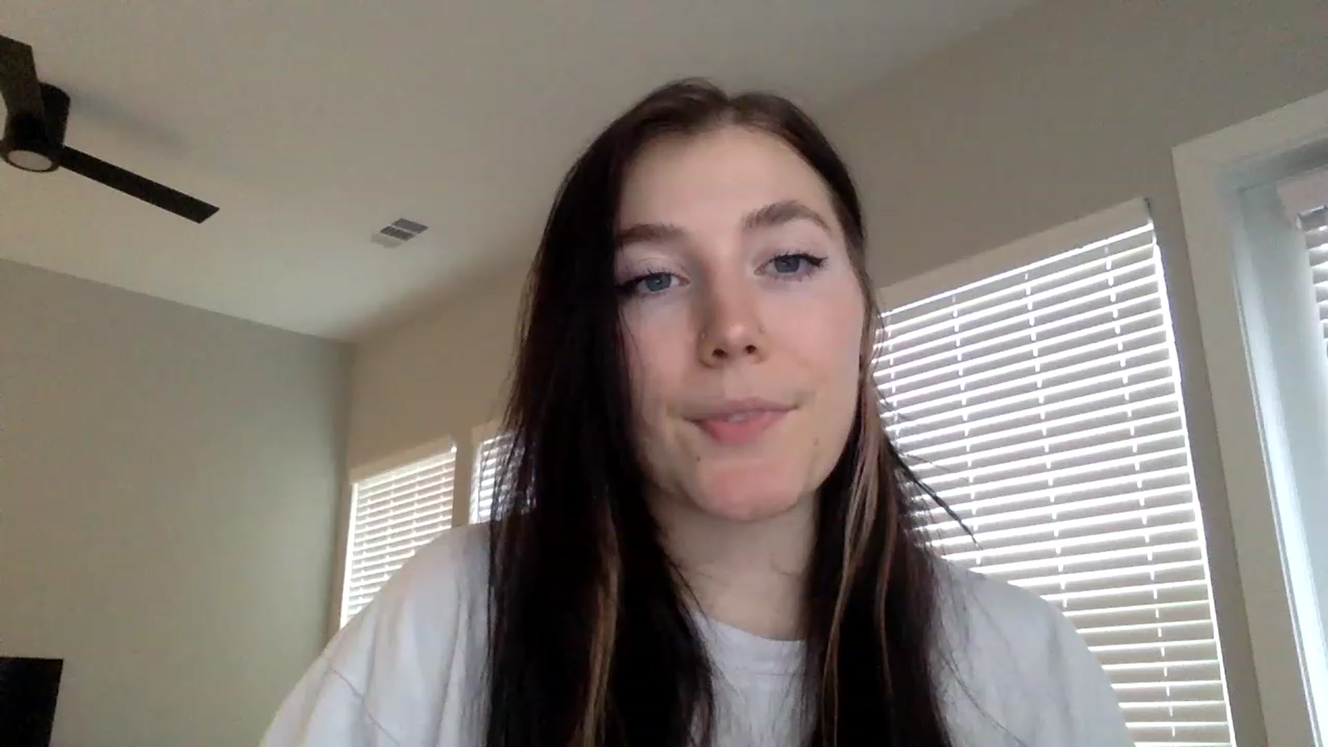 Gallery image thumbnail from p_alaska's myfreecams stream on, 03/03/2023, 14:06 image 19 of 20