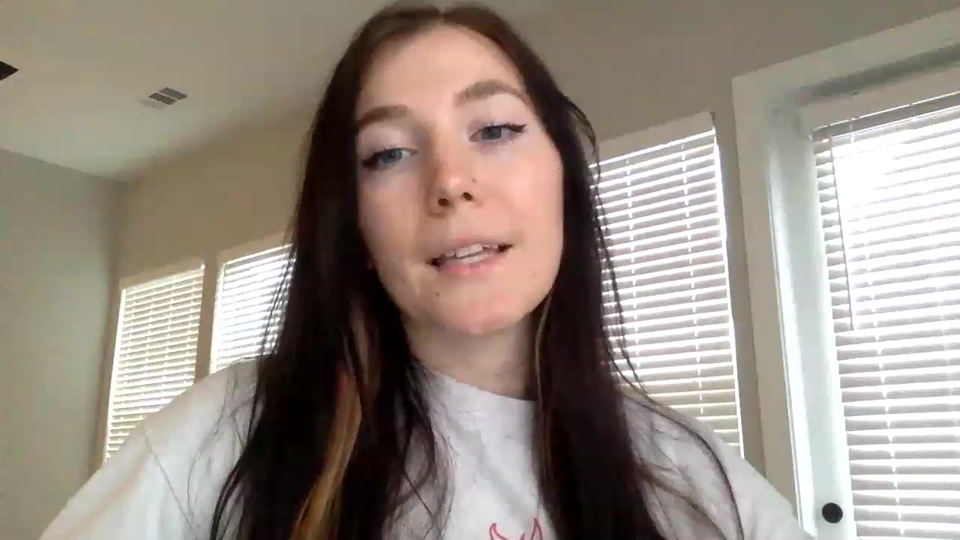 Gallery image thumbnail from p_alaska's myfreecams stream on, 03/03/2023, 14:06 image 13 of 20