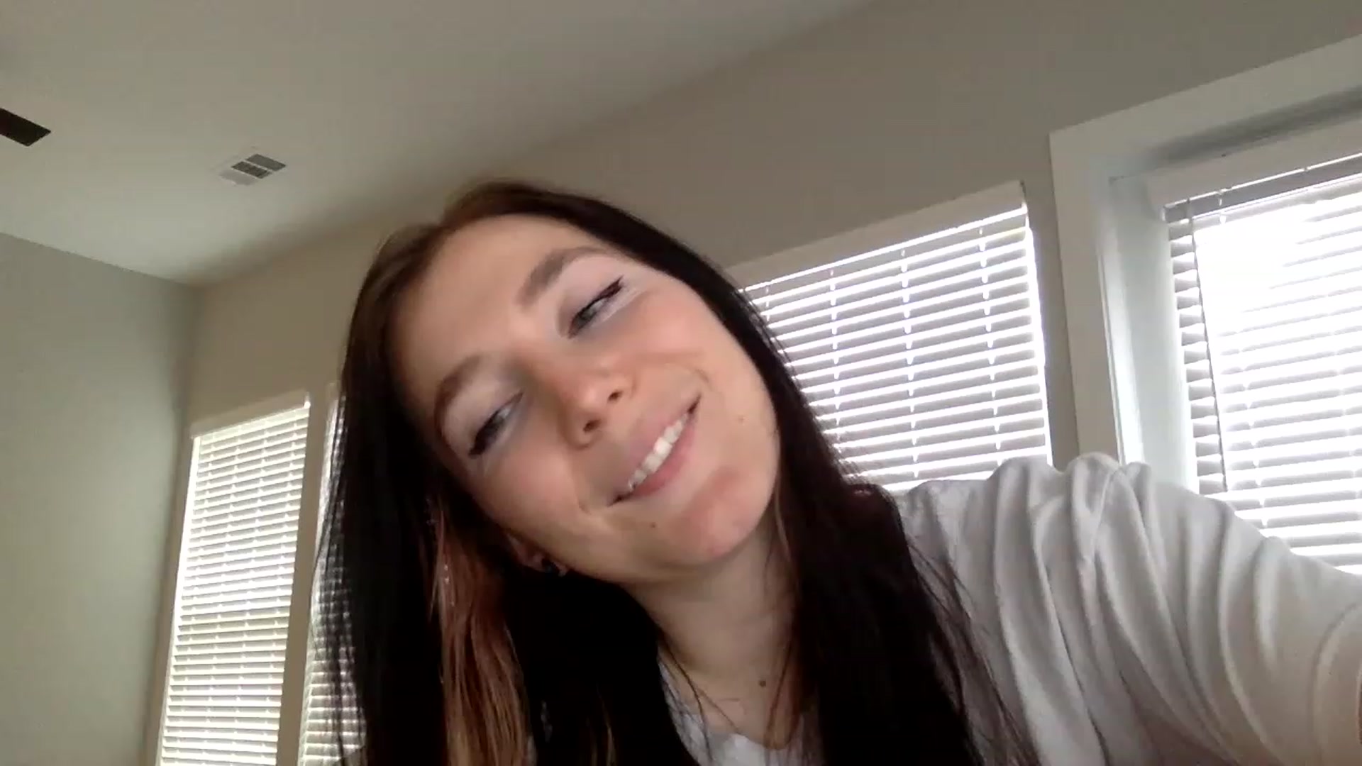 Gallery image thumbnail from p_alaska's myfreecams stream on, 03/03/2023, 14:06 image 9 of 20