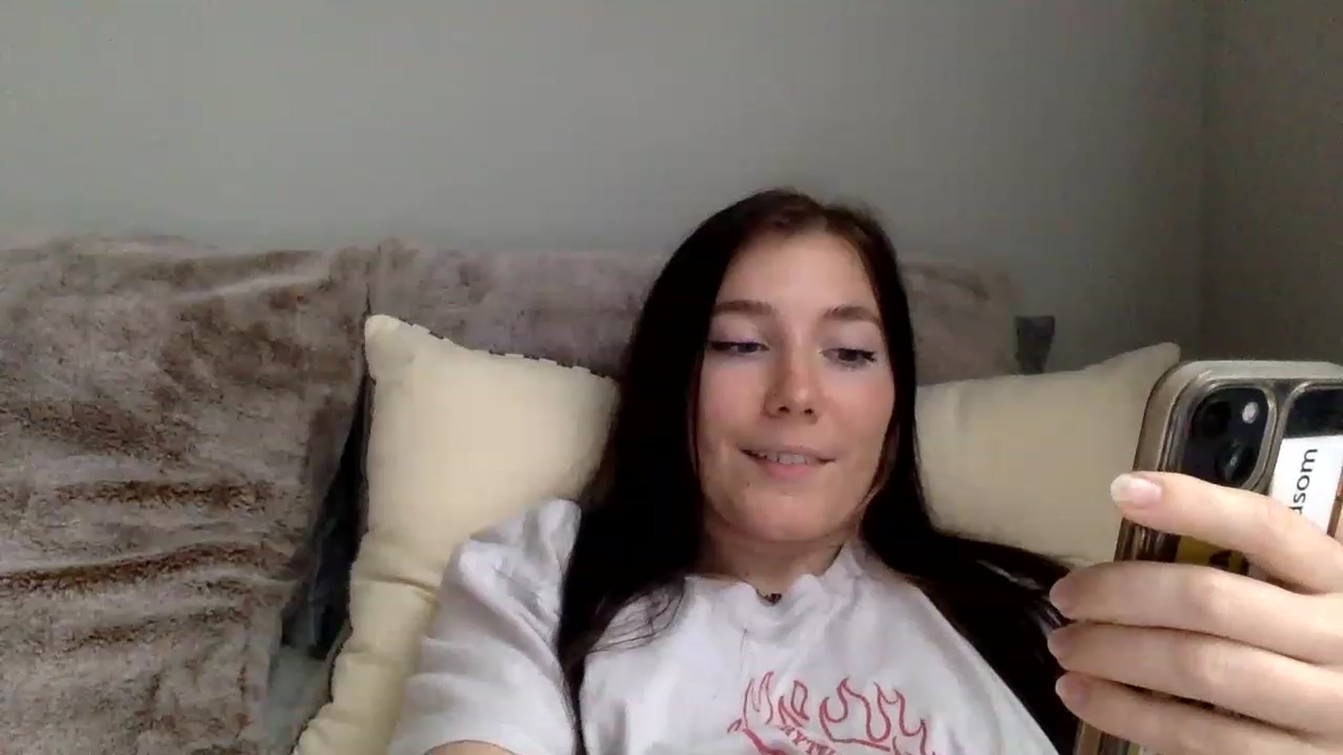 Gallery image thumbnail from p_alaska's myfreecams stream on, 03/03/2023, 15:58 image 16 of 20