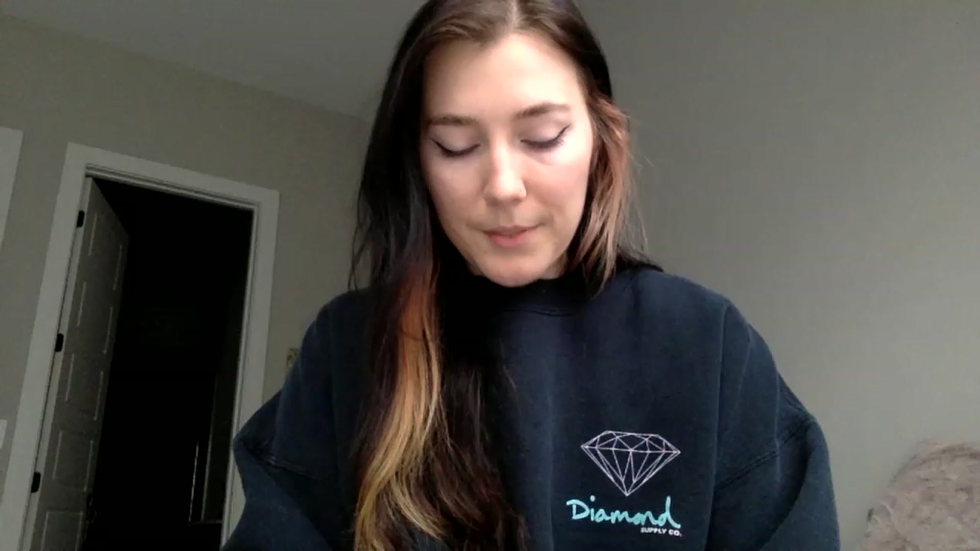 Gallery image thumbnail from p_alaska's myfreecams stream on, 03/06/2023, 14:32 image 4 of 20