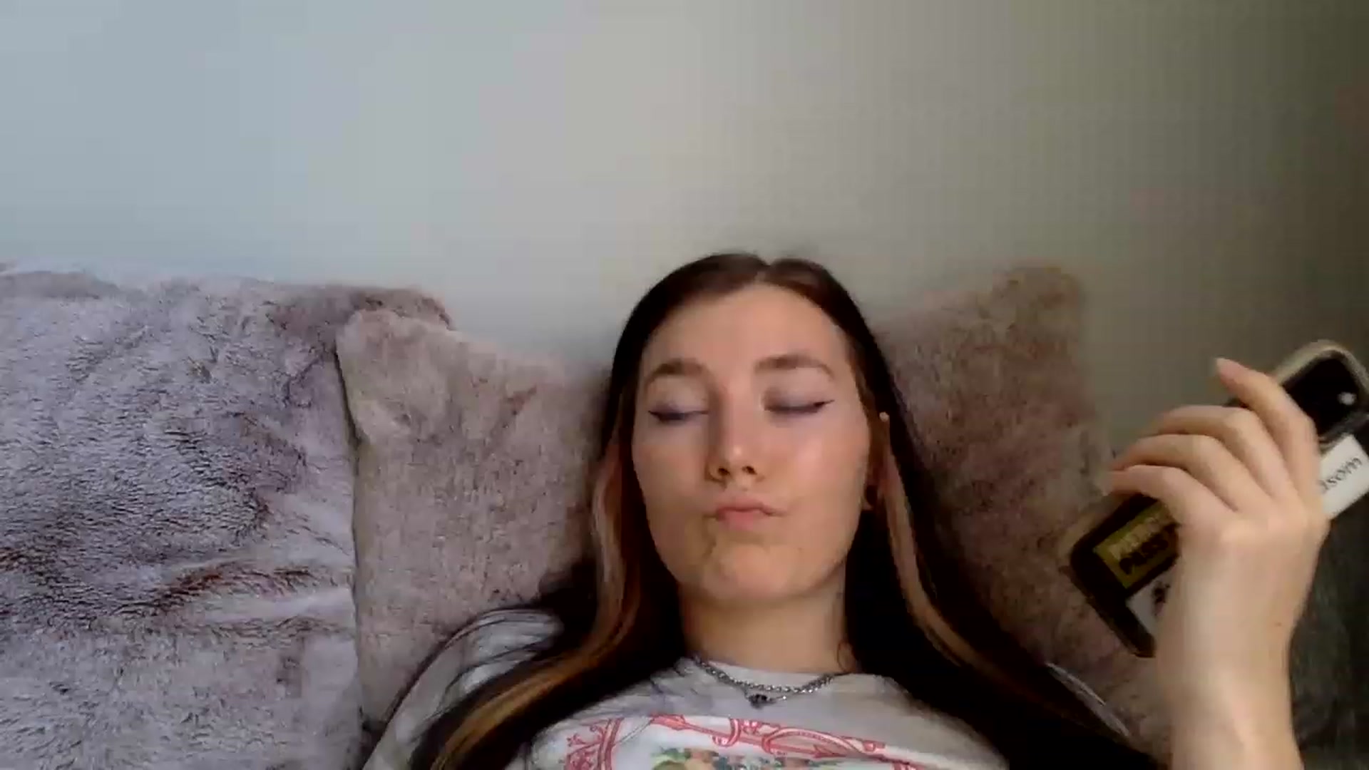 Gallery image thumbnail from p_alaska's myfreecams stream on, 03/08/2023, 13:33 image 4 of 20