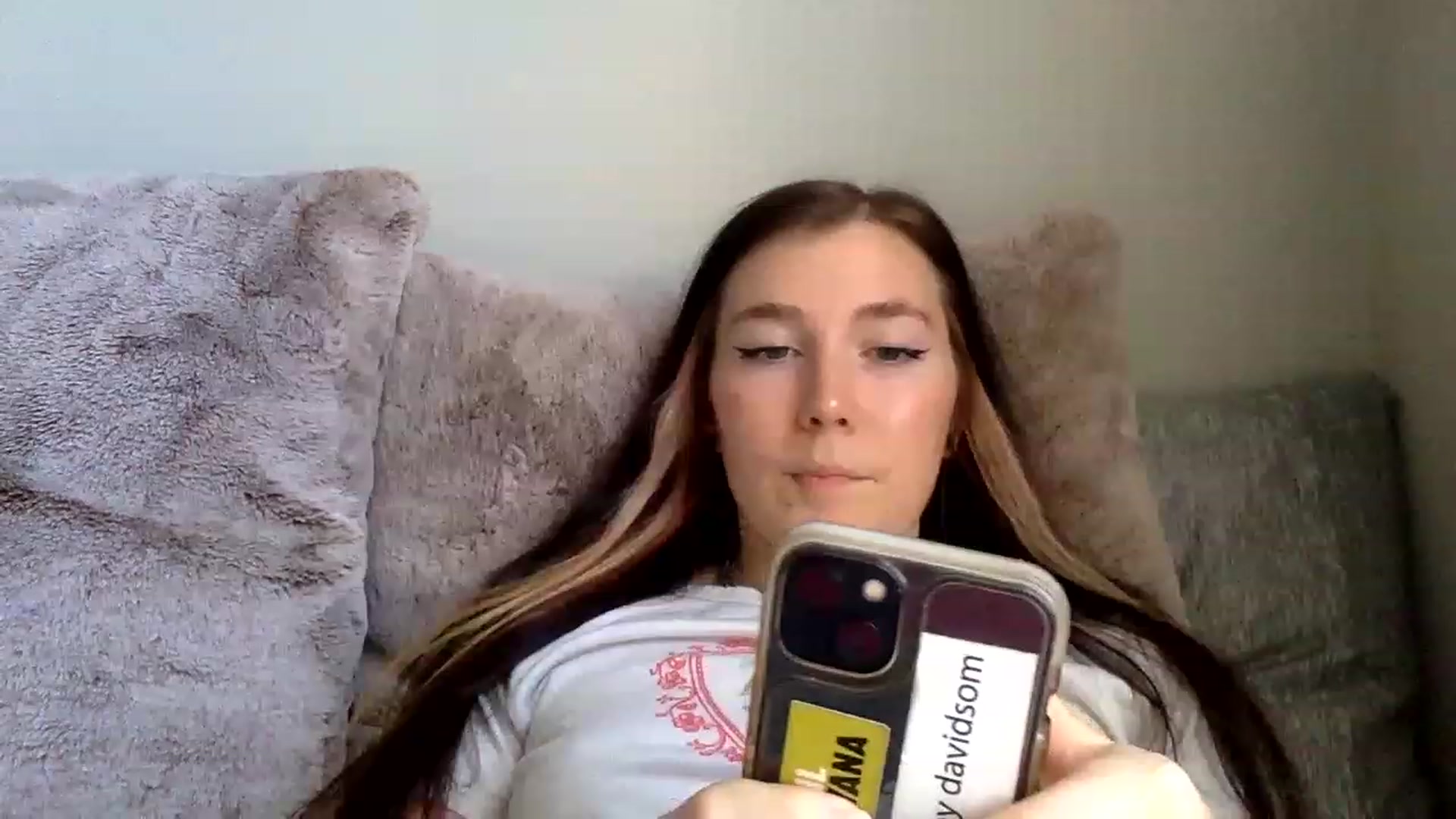 Gallery image thumbnail from p_alaska's myfreecams stream on, 03/08/2023, 13:33 image 19 of 20