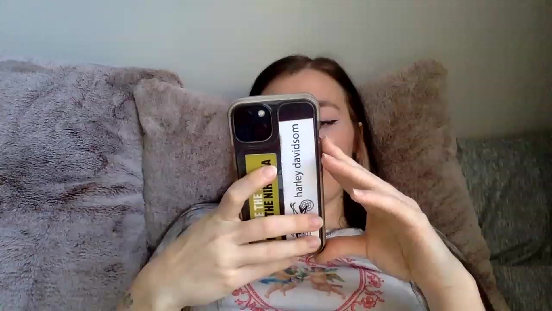 Gallery image thumbnail from p_alaska's myfreecams stream on, 03/08/2023, 13:33 image 5 of 20