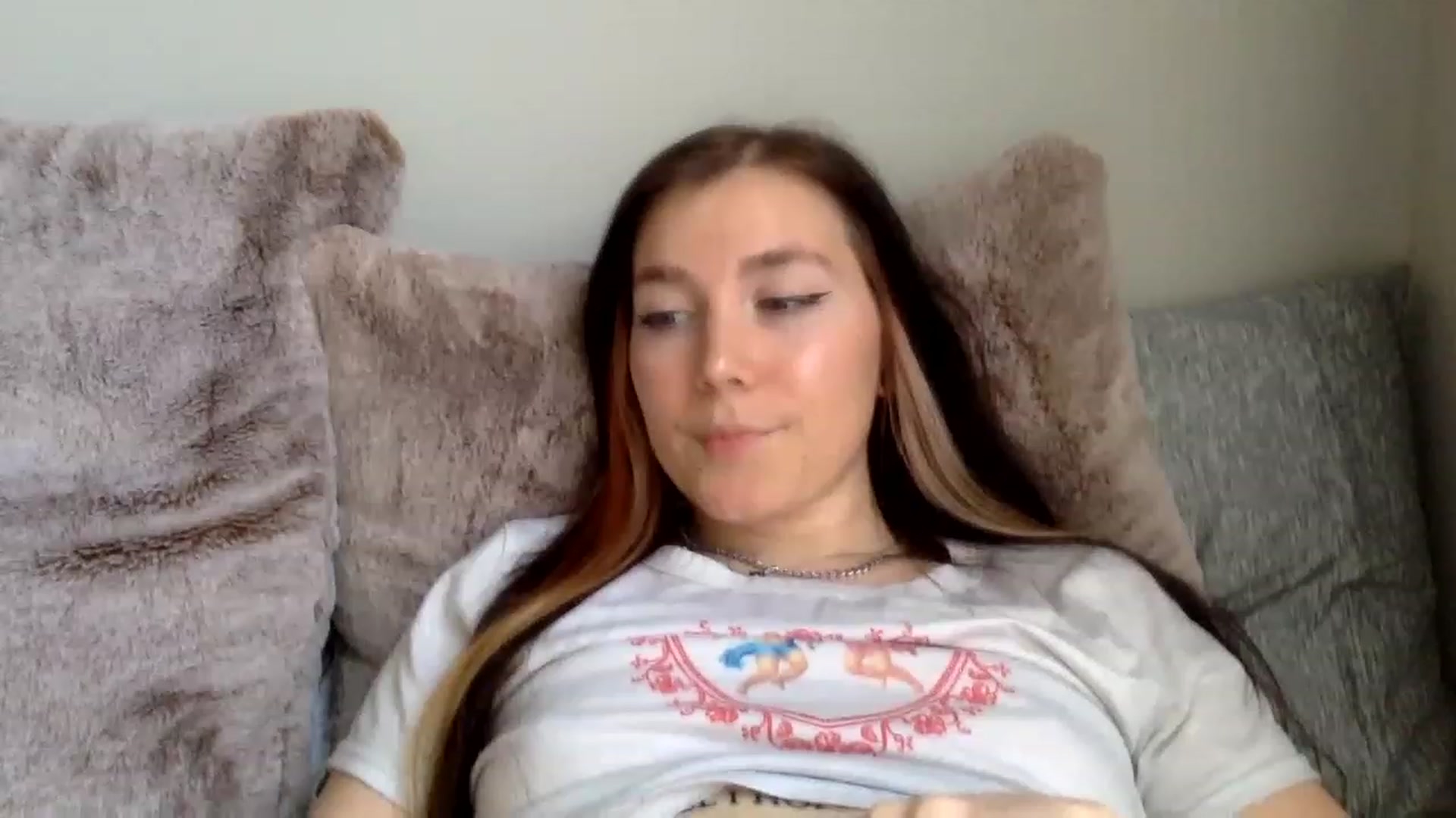 Gallery image thumbnail from p_alaska's myfreecams stream on, 03/08/2023, 14:45 image 12 of 20