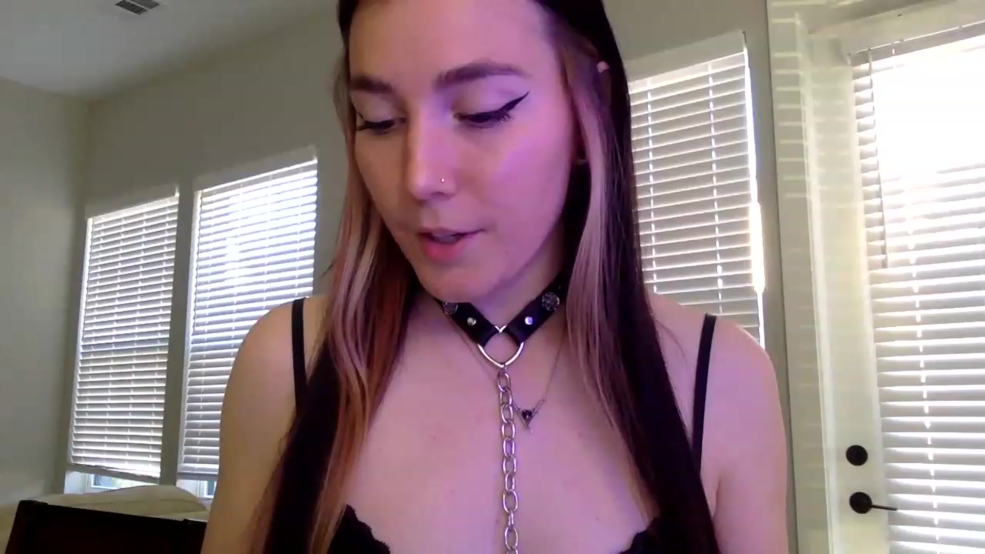 Gallery image thumbnail from p_alaska's myfreecams stream on, 03/15/2023, 14:49 image 1 of 20