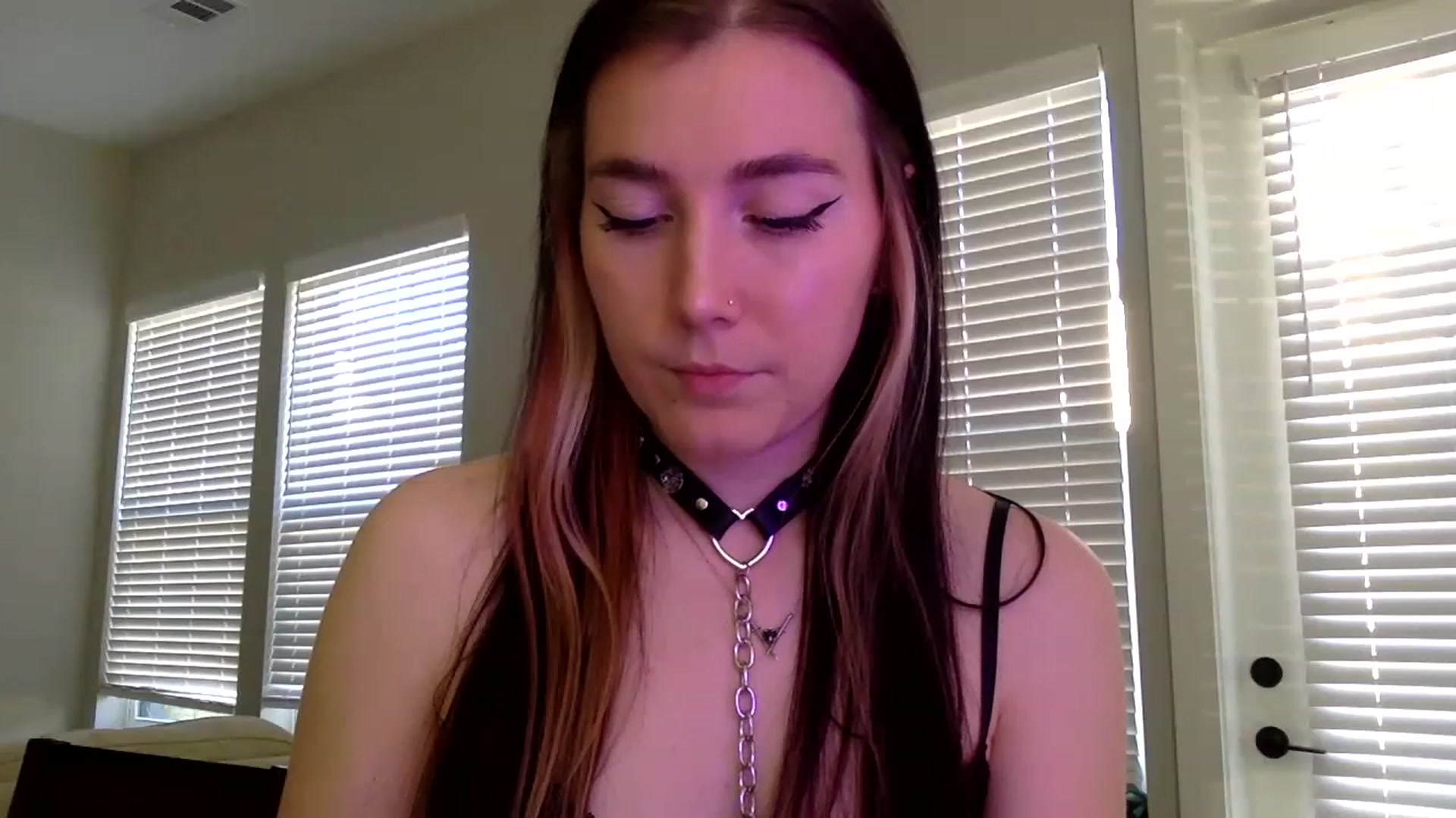 Gallery image thumbnail from p_alaska's myfreecams stream on, 03/15/2023, 14:49 image 3 of 20