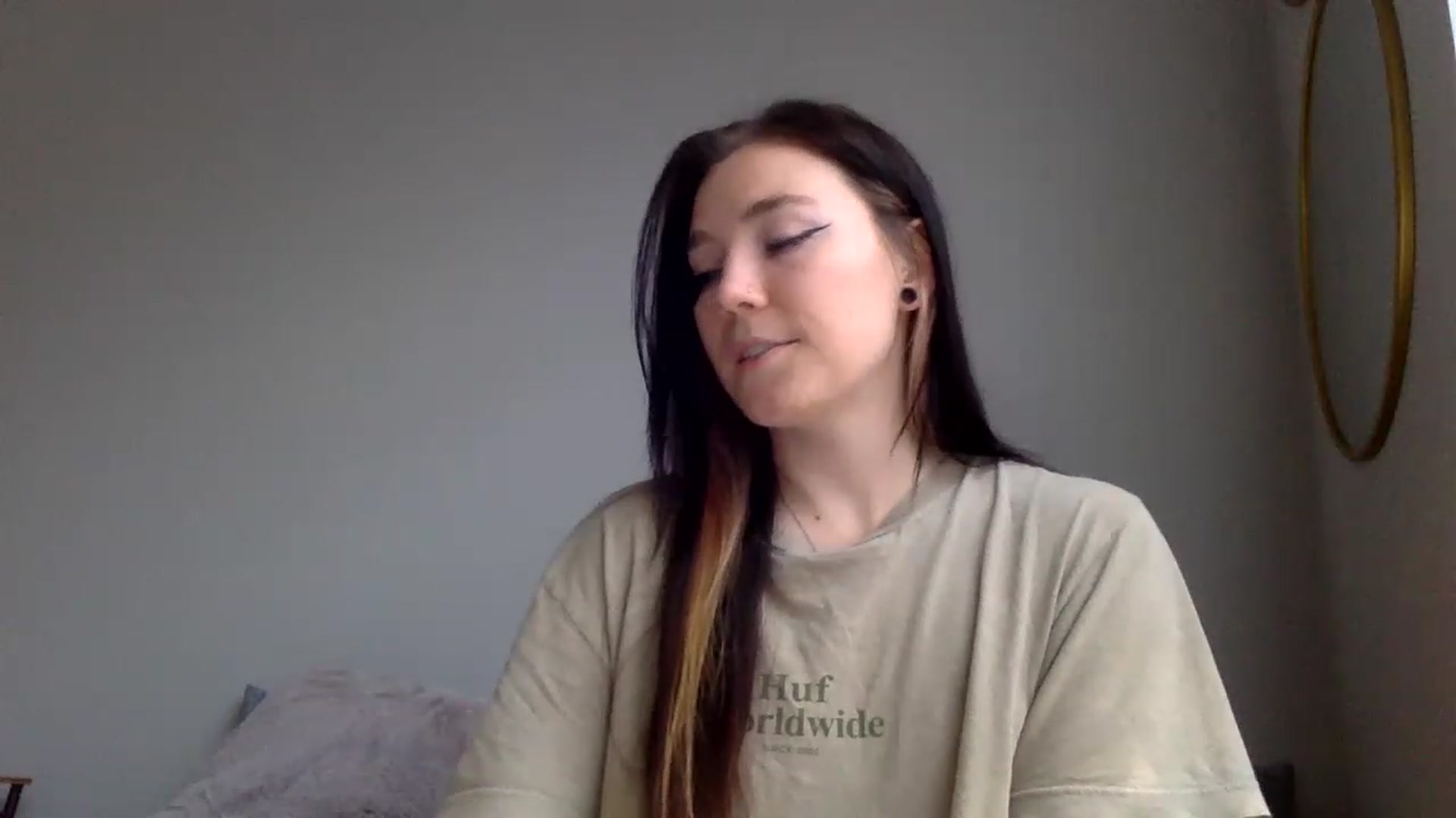 Gallery image thumbnail from p_alaska's myfreecams stream on, 03/16/2023, 13:49 image 19 of 20