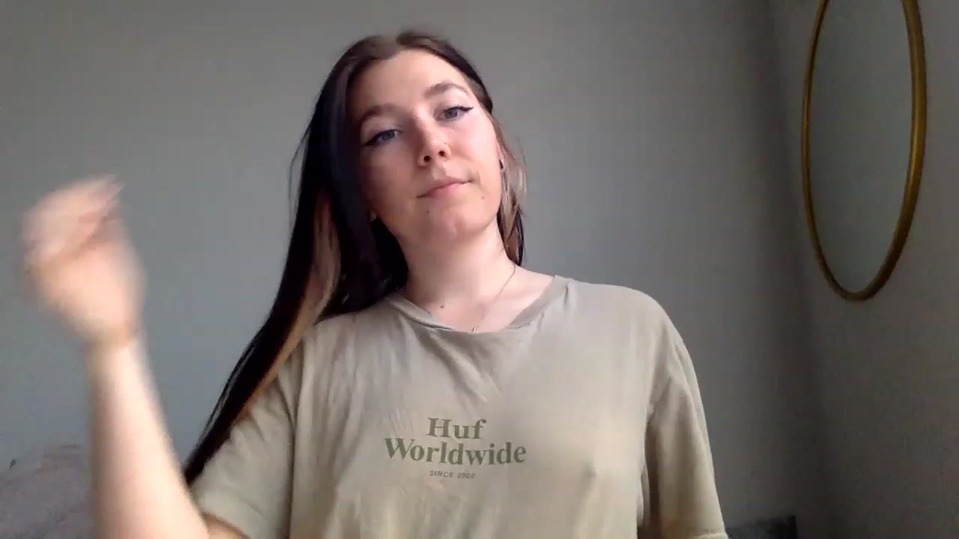 Gallery image thumbnail from p_alaska's myfreecams stream on, 03/16/2023, 13:49 image 10 of 20