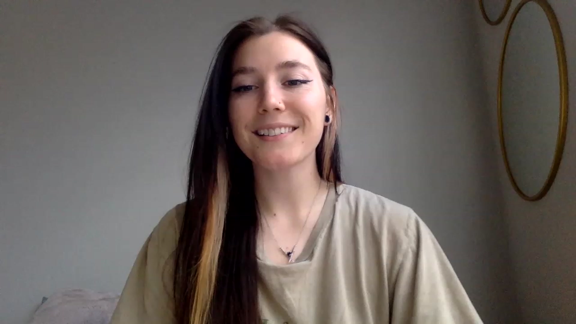 Gallery image thumbnail from p_alaska's myfreecams stream on, 03/16/2023, 13:49 image 14 of 20