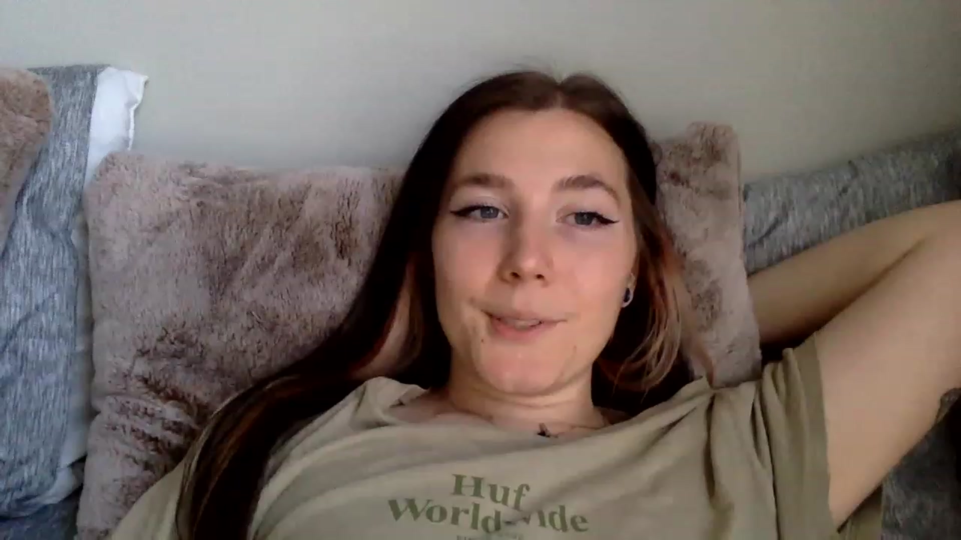 Gallery image thumbnail from p_alaska's myfreecams stream on, 03/16/2023, 13:49 image 1 of 20