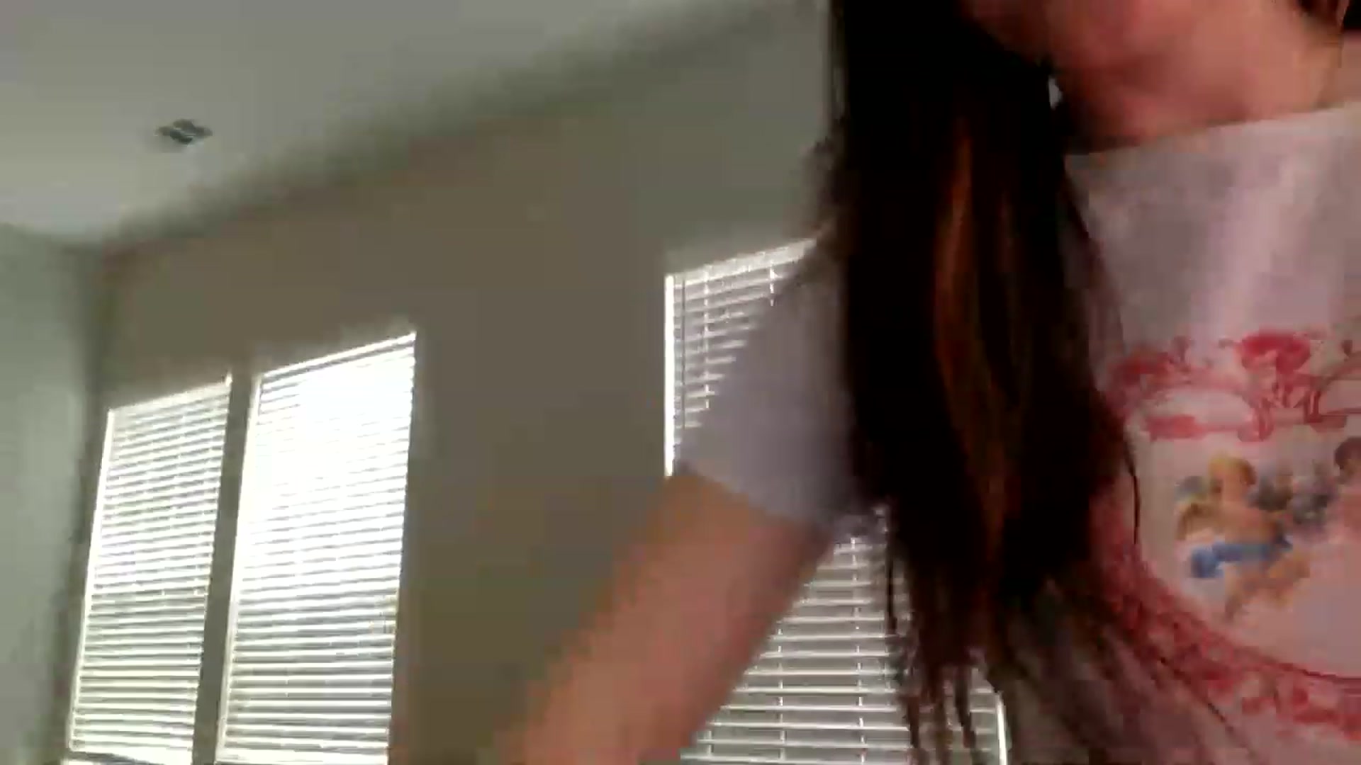 Gallery image thumbnail from p_alaska's myfreecams stream on, 03/17/2023, 15:59 image 16 of 20