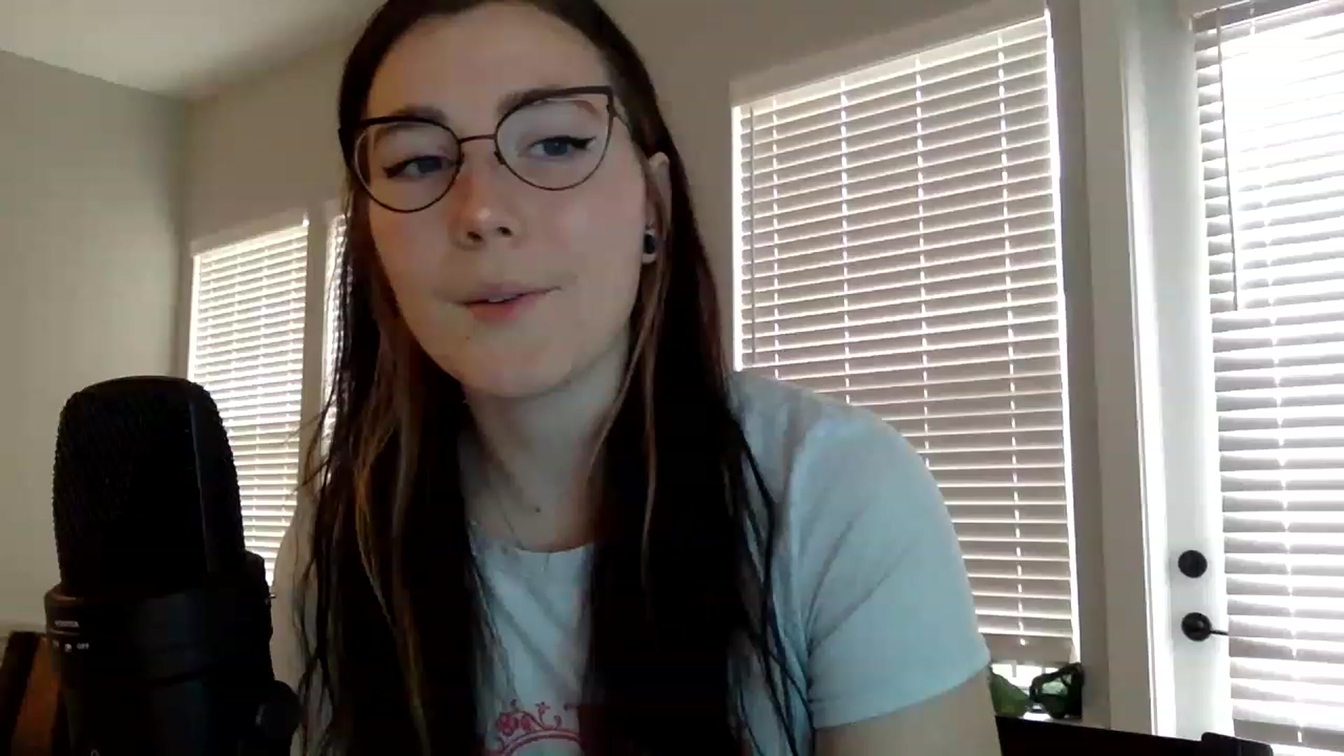 Gallery image thumbnail from p_alaska's myfreecams stream on, 03/17/2023, 15:59 image 5 of 20