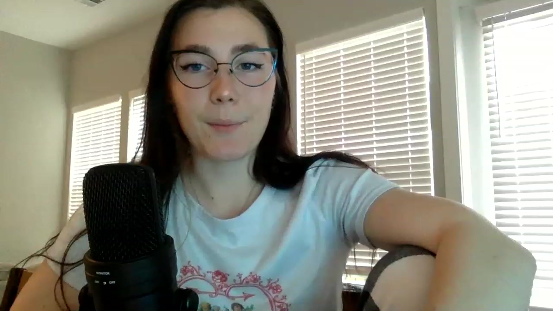 Gallery image thumbnail from p_alaska's myfreecams stream on, 03/17/2023, 15:59 image 11 of 20