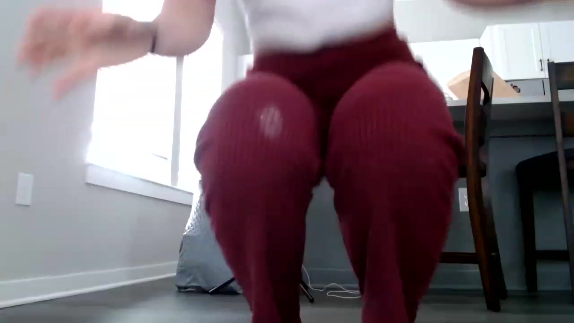 Gallery image thumbnail from p_alaska's myfreecams stream on, 03/22/2023, 14:30 image 5 of 20