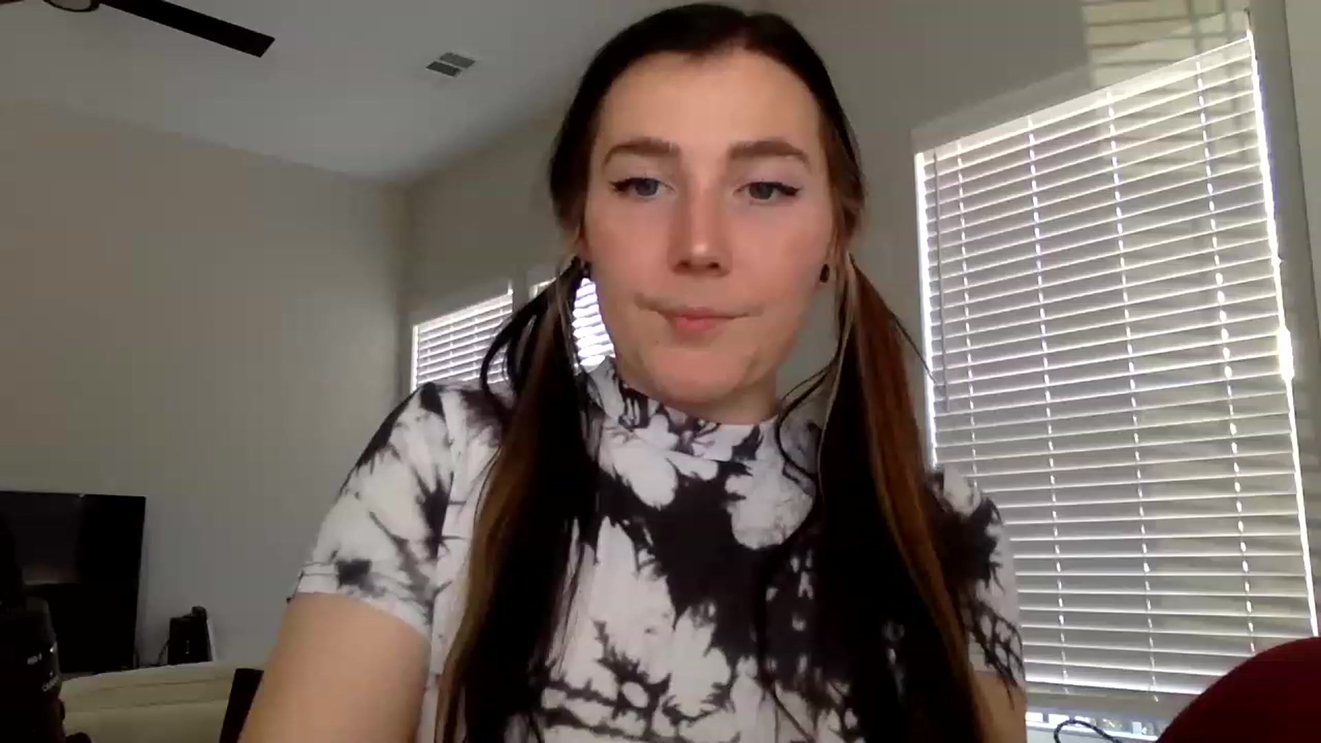 Gallery image thumbnail from p_alaska's myfreecams stream on, 03/23/2023, 14:56 image 11 of 20