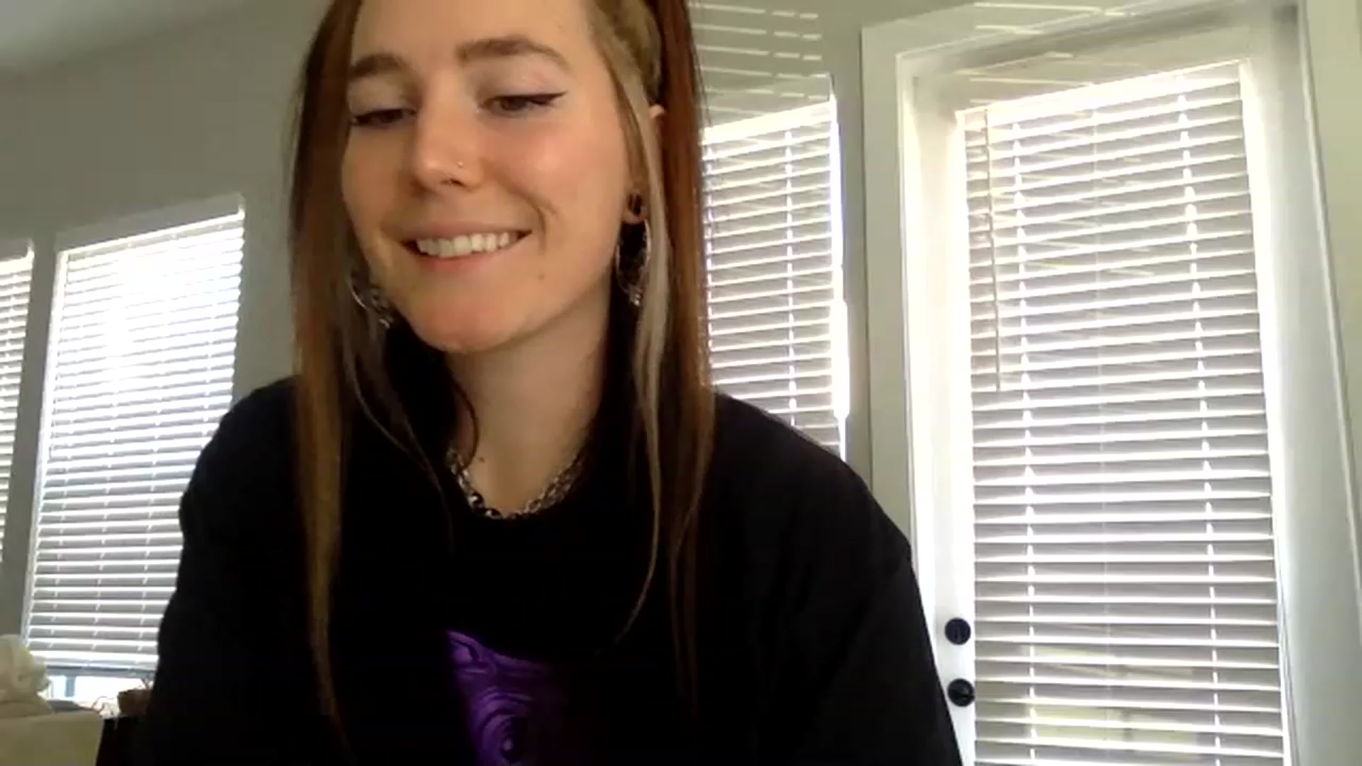 Gallery image thumbnail from p_alaska's myfreecams stream on, 03/24/2023, 14:18 image 1 of 20