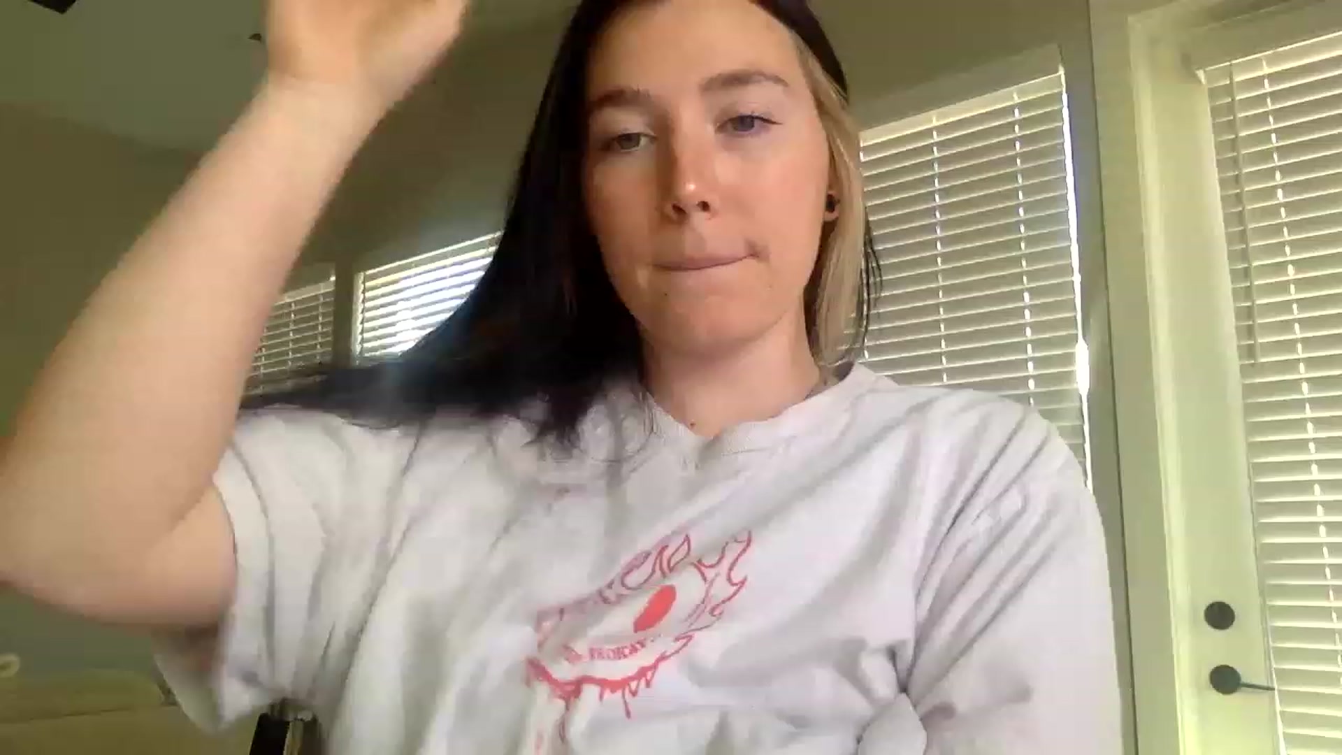 Gallery image thumbnail from p_alaska's myfreecams stream on, 03/30/2023, 13:25 image 8 of 20